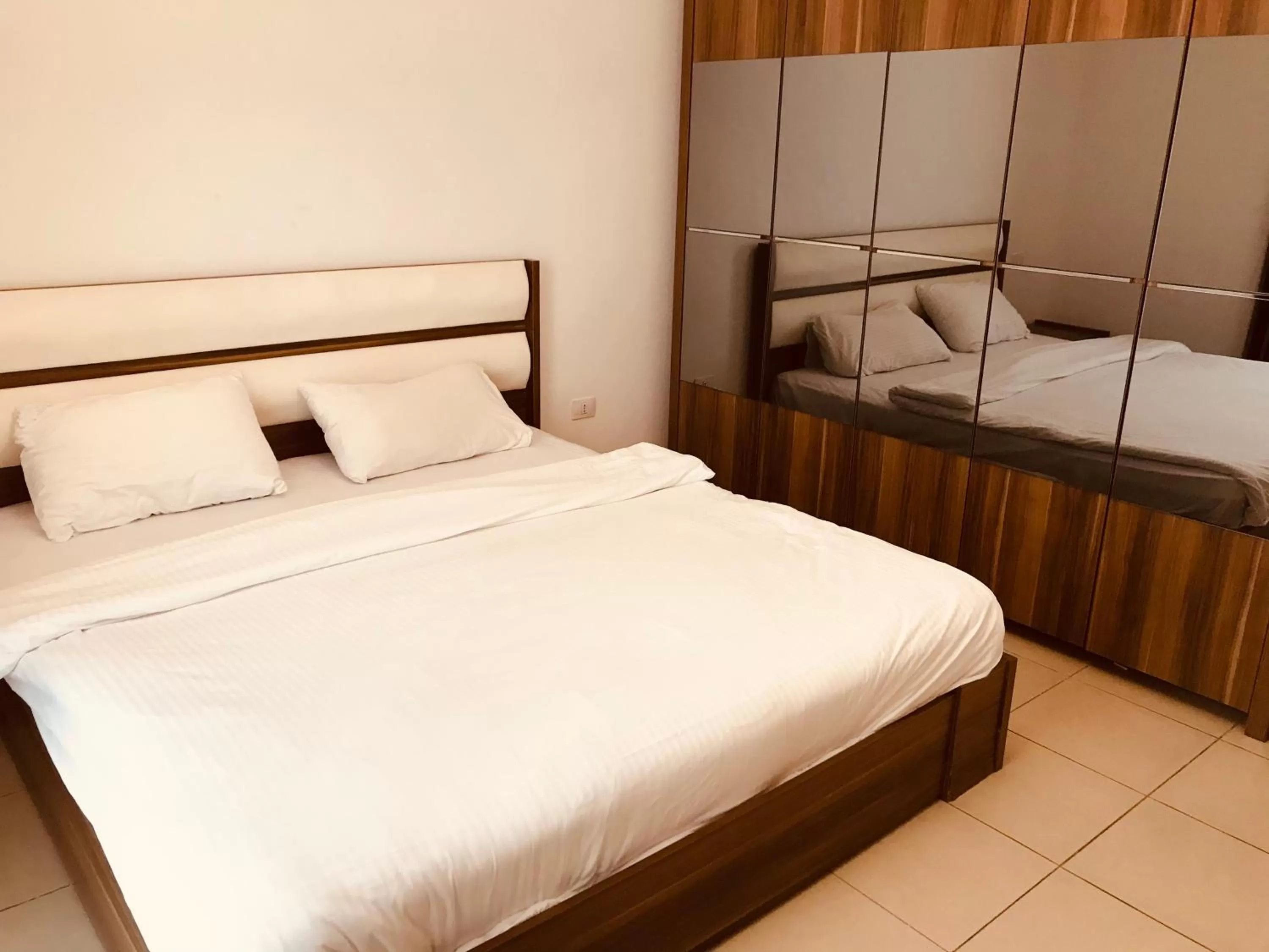 Bed in Tala Bay Residence - Families Only