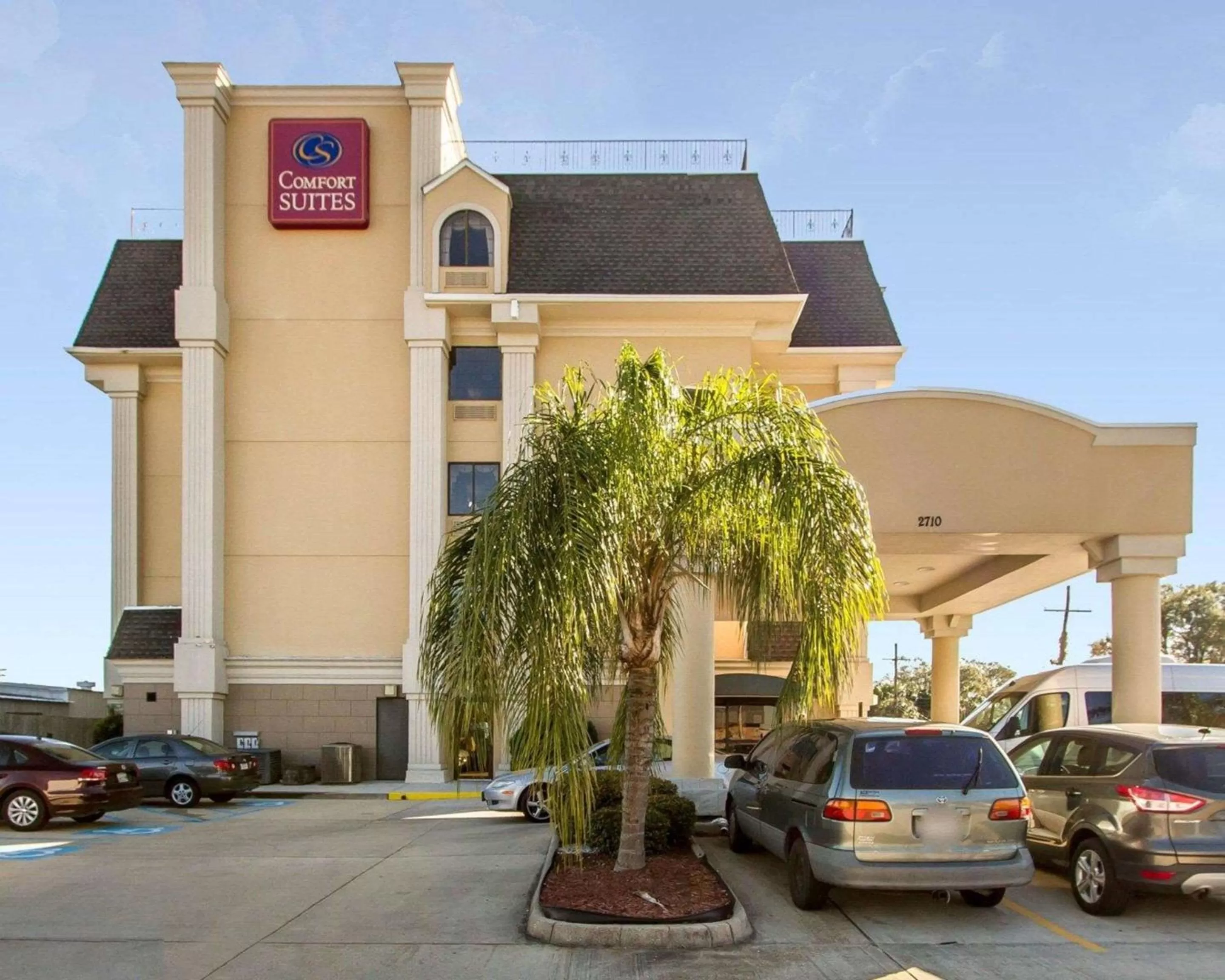 Property building in Comfort Suites Kenner