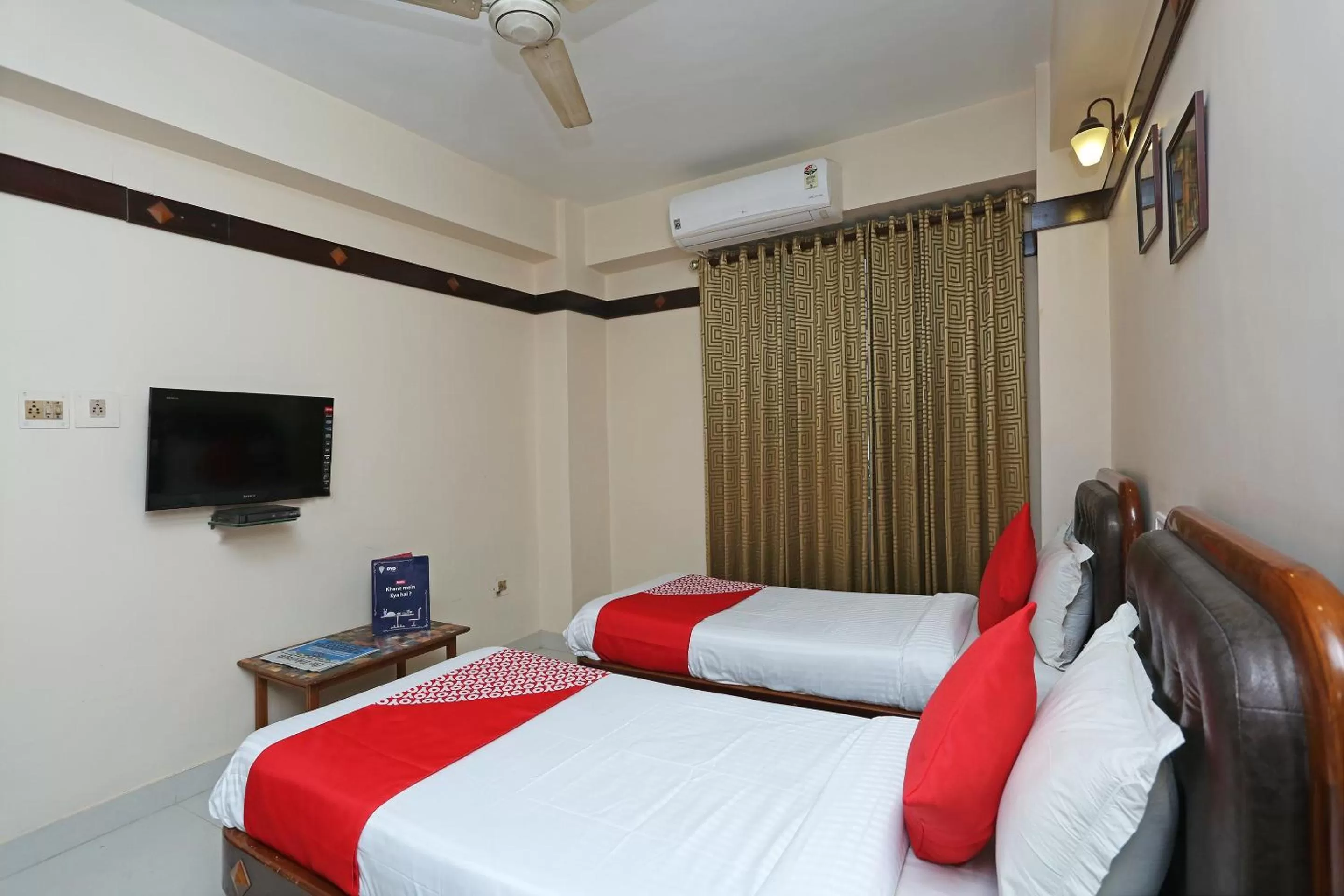 Bed in Hotel Amrit Regency