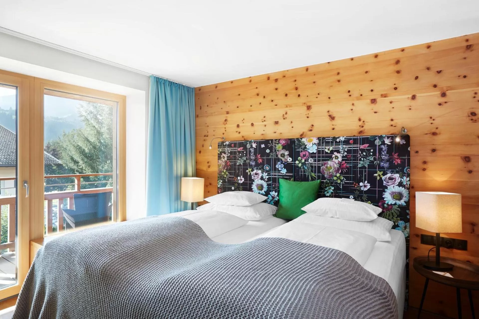 Photo of the whole room, Bed in Small Luxury Hotel of the World - DasPosthotel