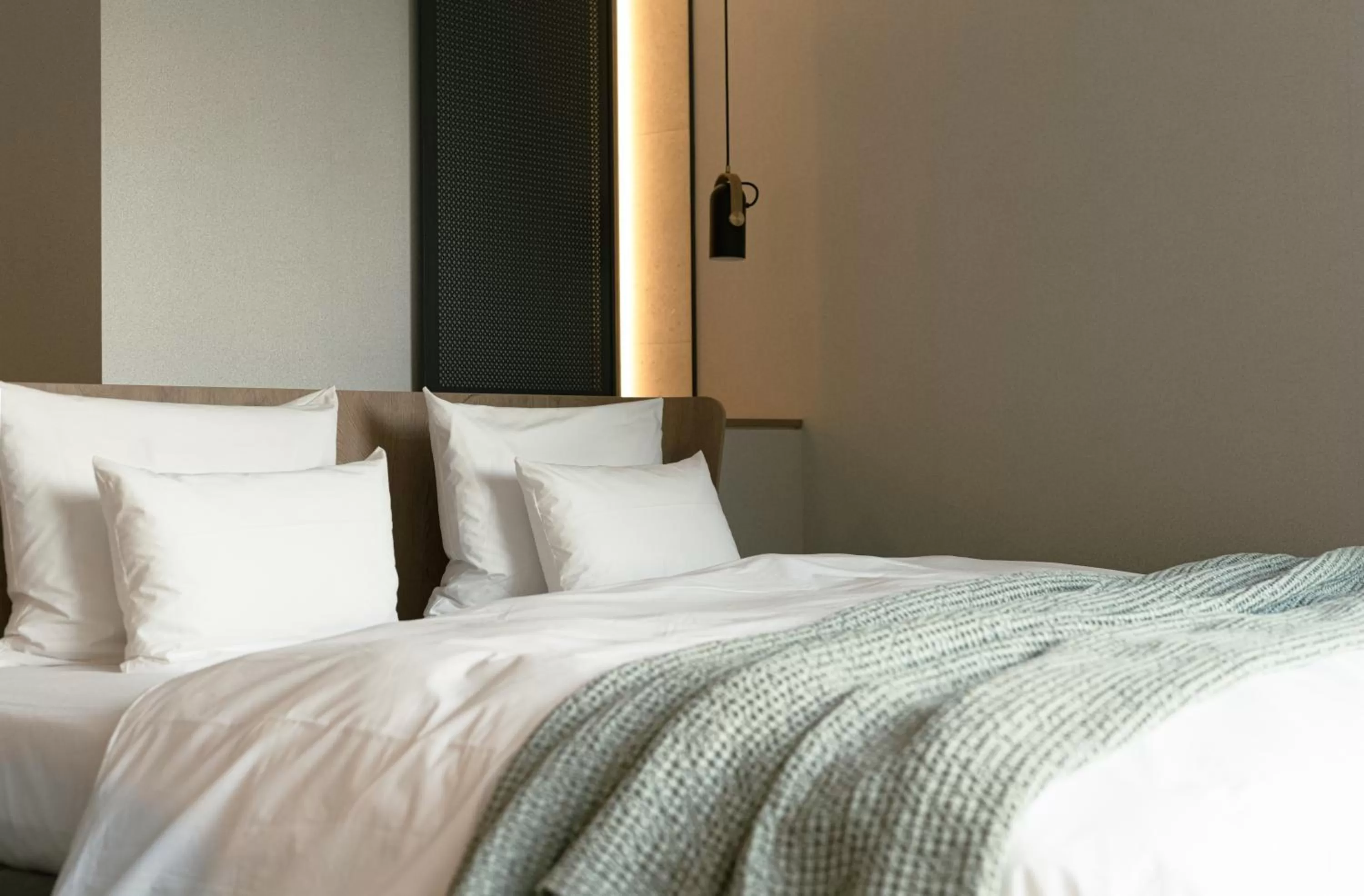 Bed in Hotel VierJahreszeiten am Seilersee