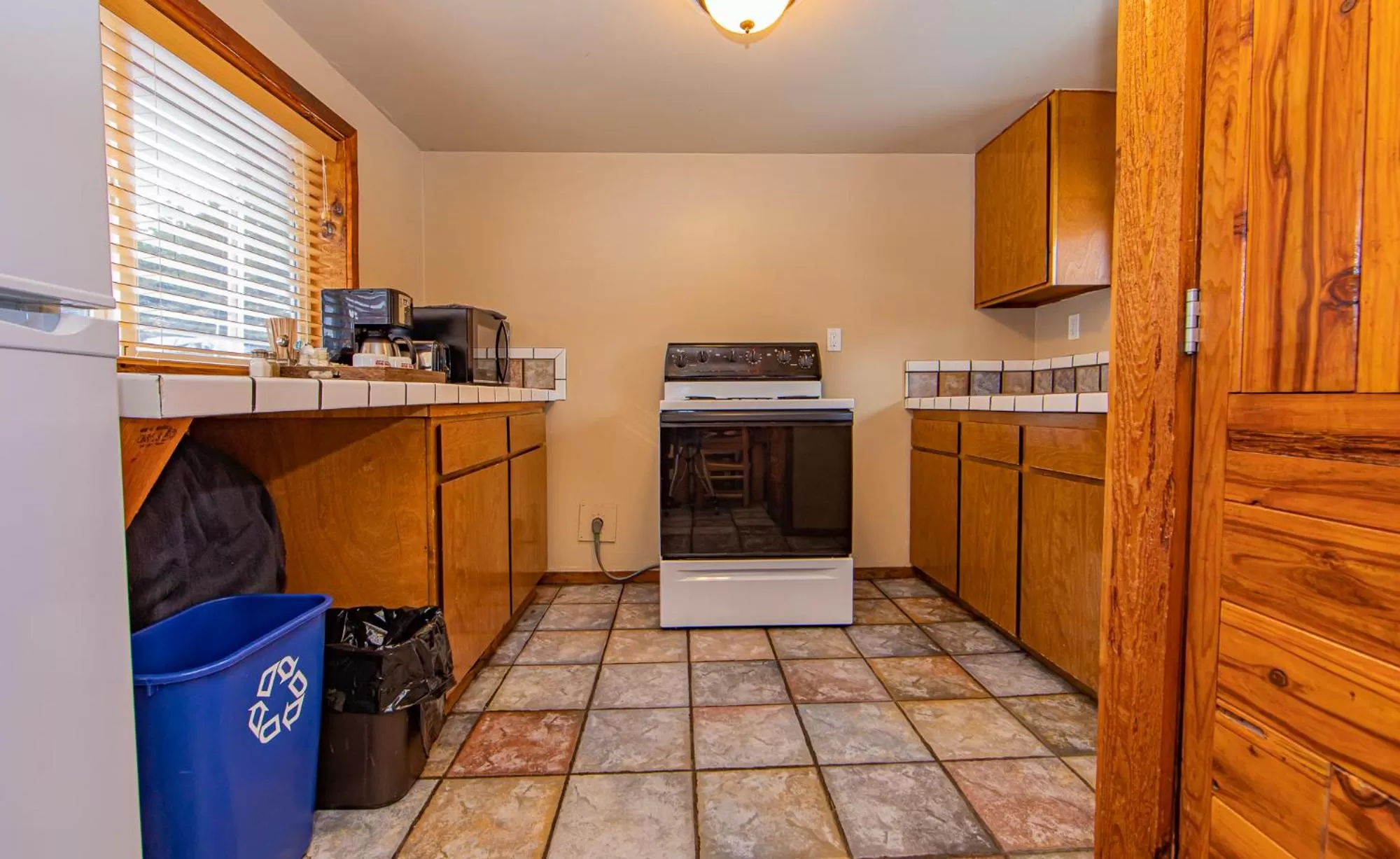 kitchen in Cooper Spur Mountain Resort
