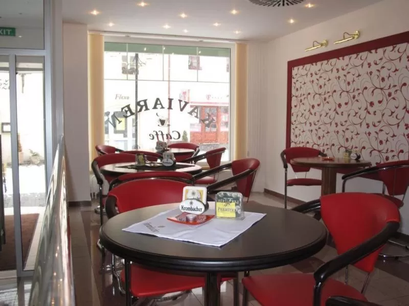 Restaurant/Places to Eat in Hotel Centrál