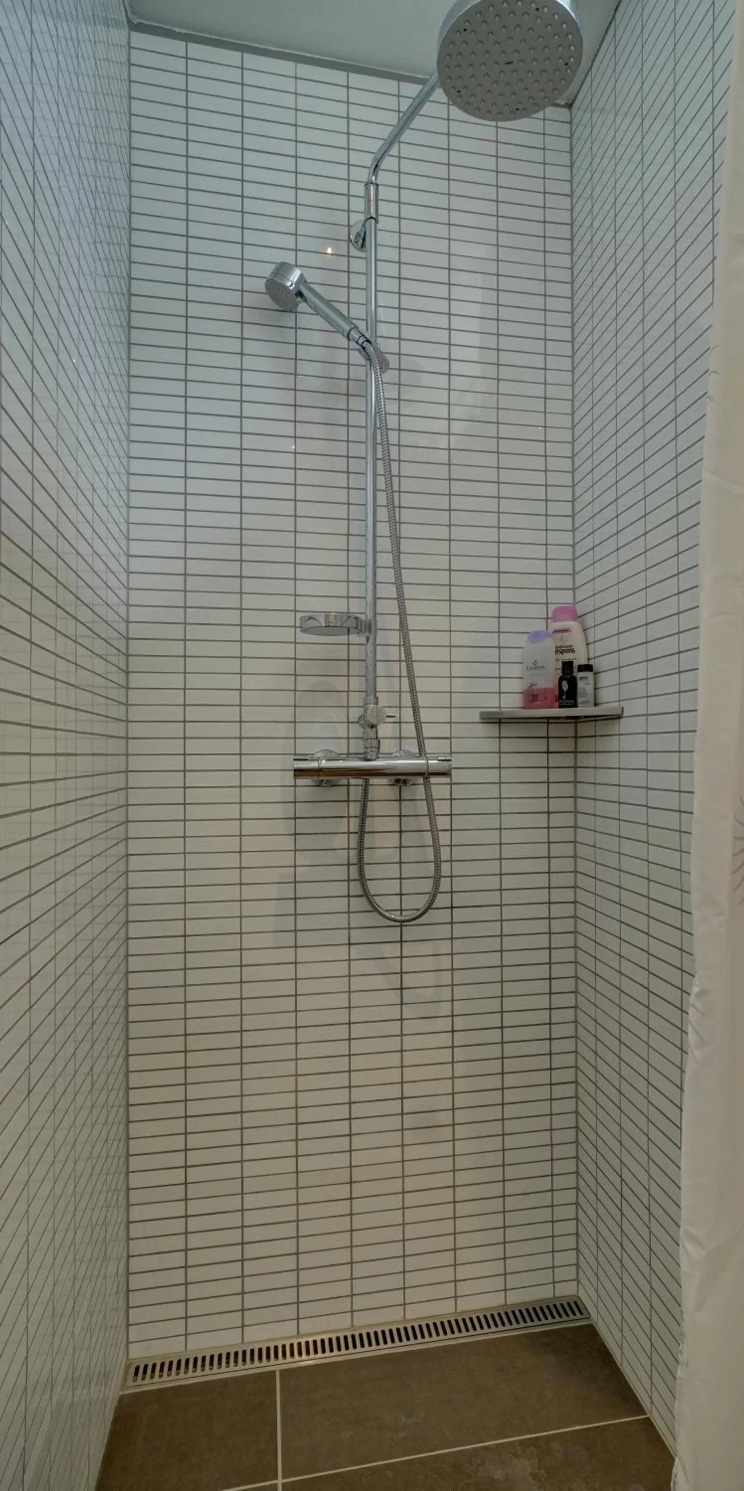 Shower, Bathroom in Villa Sofie Bed & Breakfast