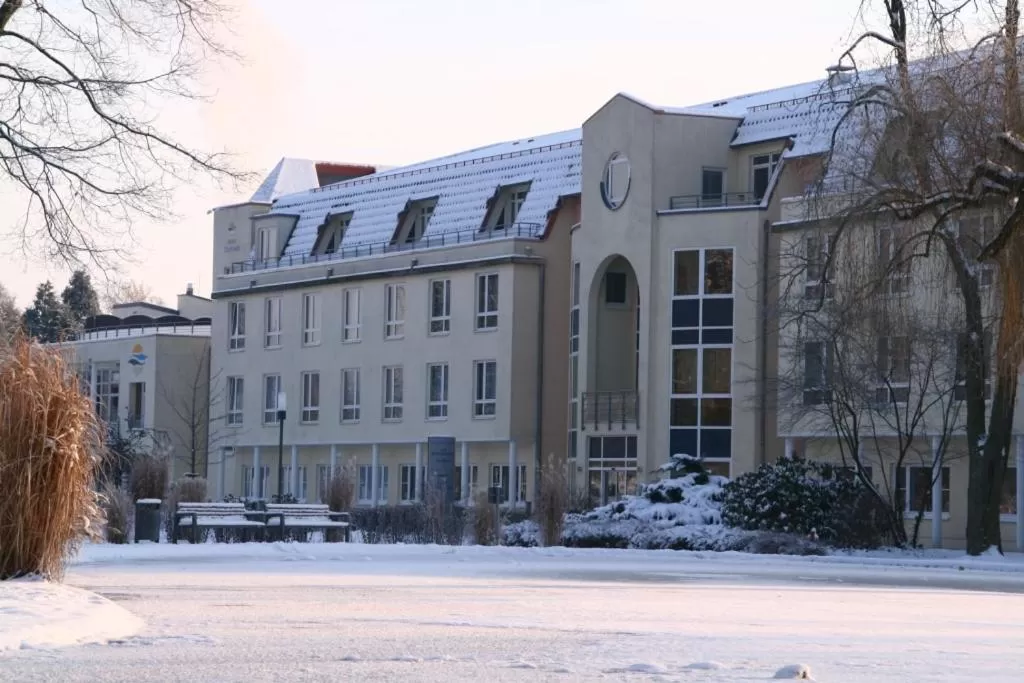 Property building, Winter in Thermalis - Das Boardinghouse im Kurpark Bad Hersfeld