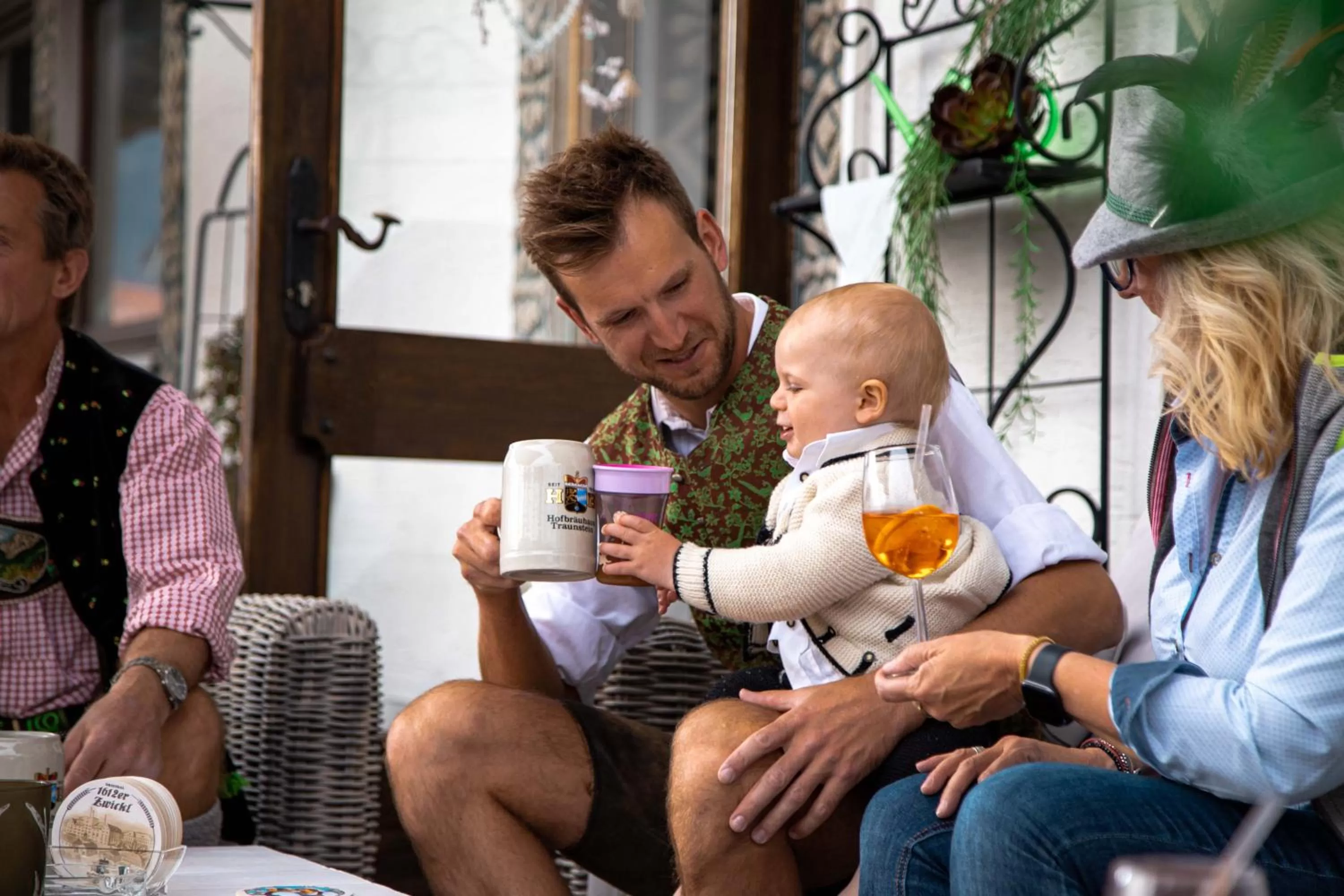 Restaurant/places to eat in Alpinhotel INzeller