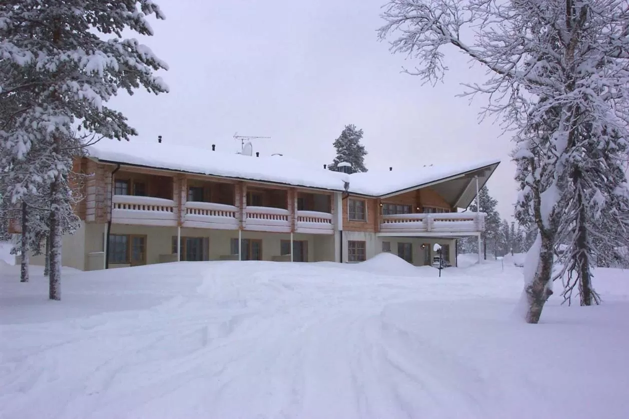 Property building, Winter in Hotel Kuusamon Portti