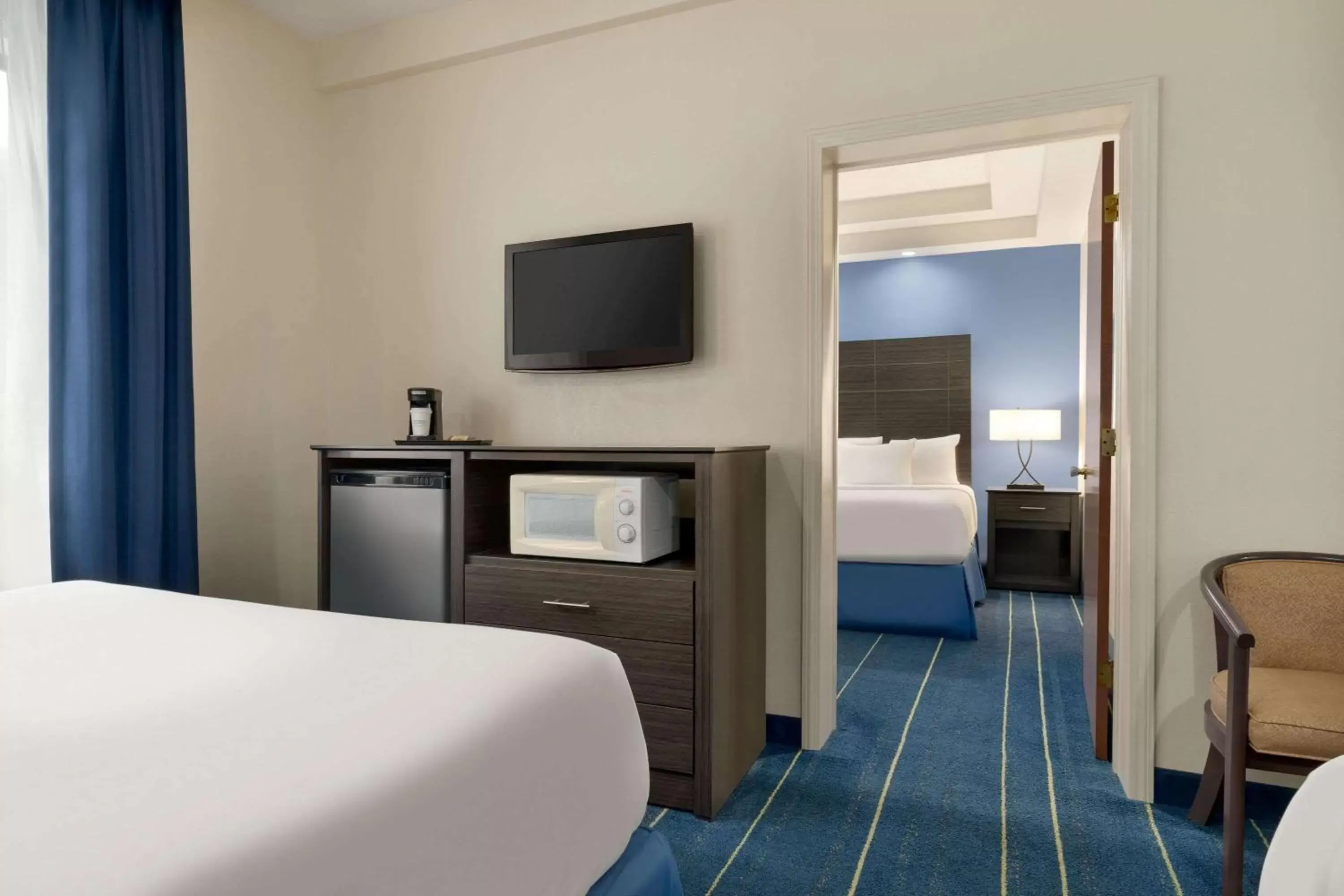 Suite in Days Inn by Wyndham Tamworth Suite in Days Inn by Wyndham Tamworth