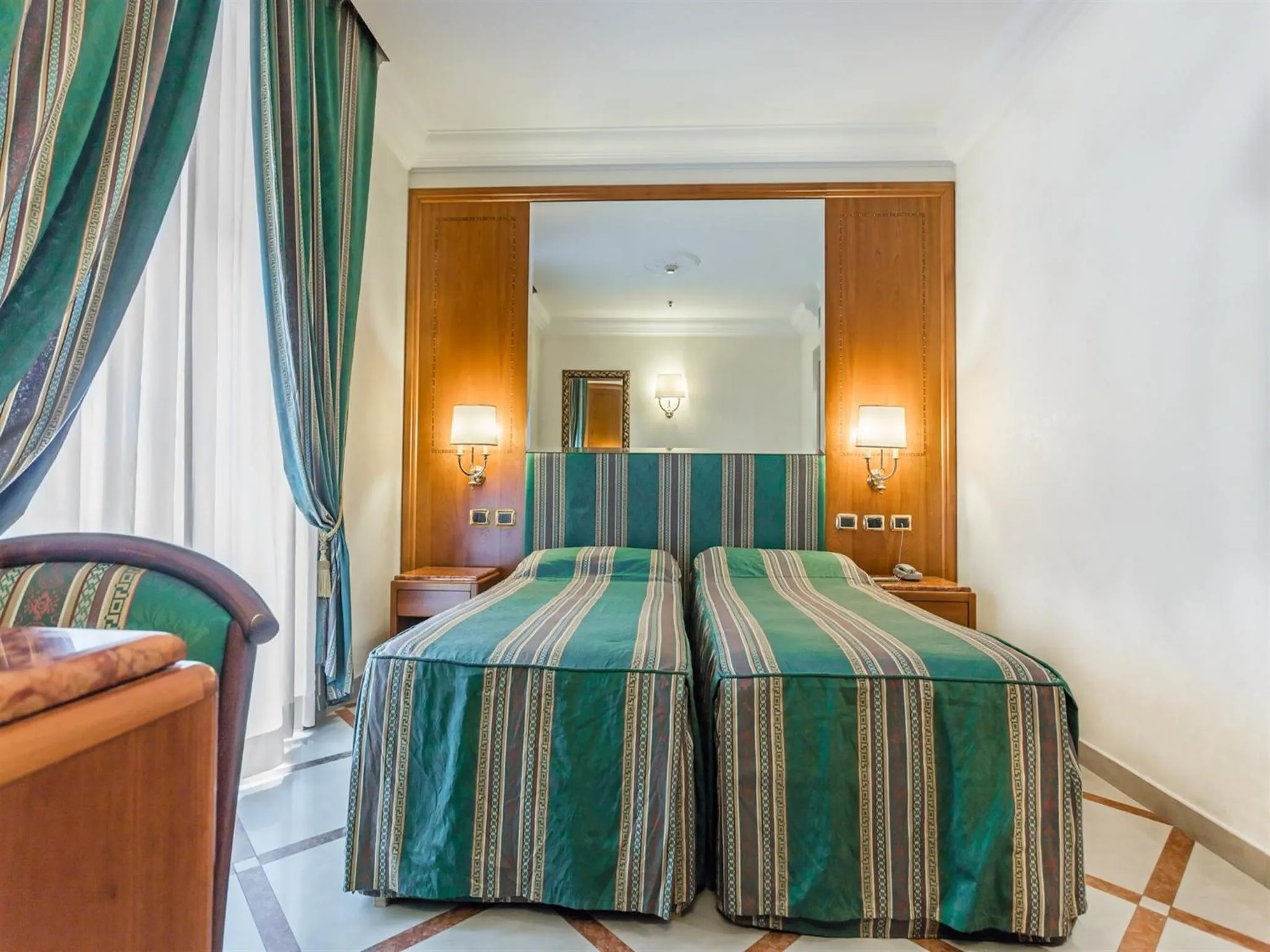 Bedroom, Bed in Raeli Hotel Regio