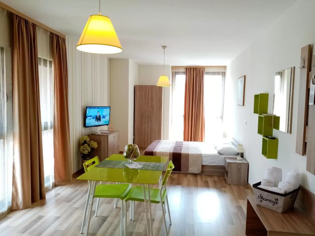 TV and multimedia, Seating Area in Apart Hotel Rosen