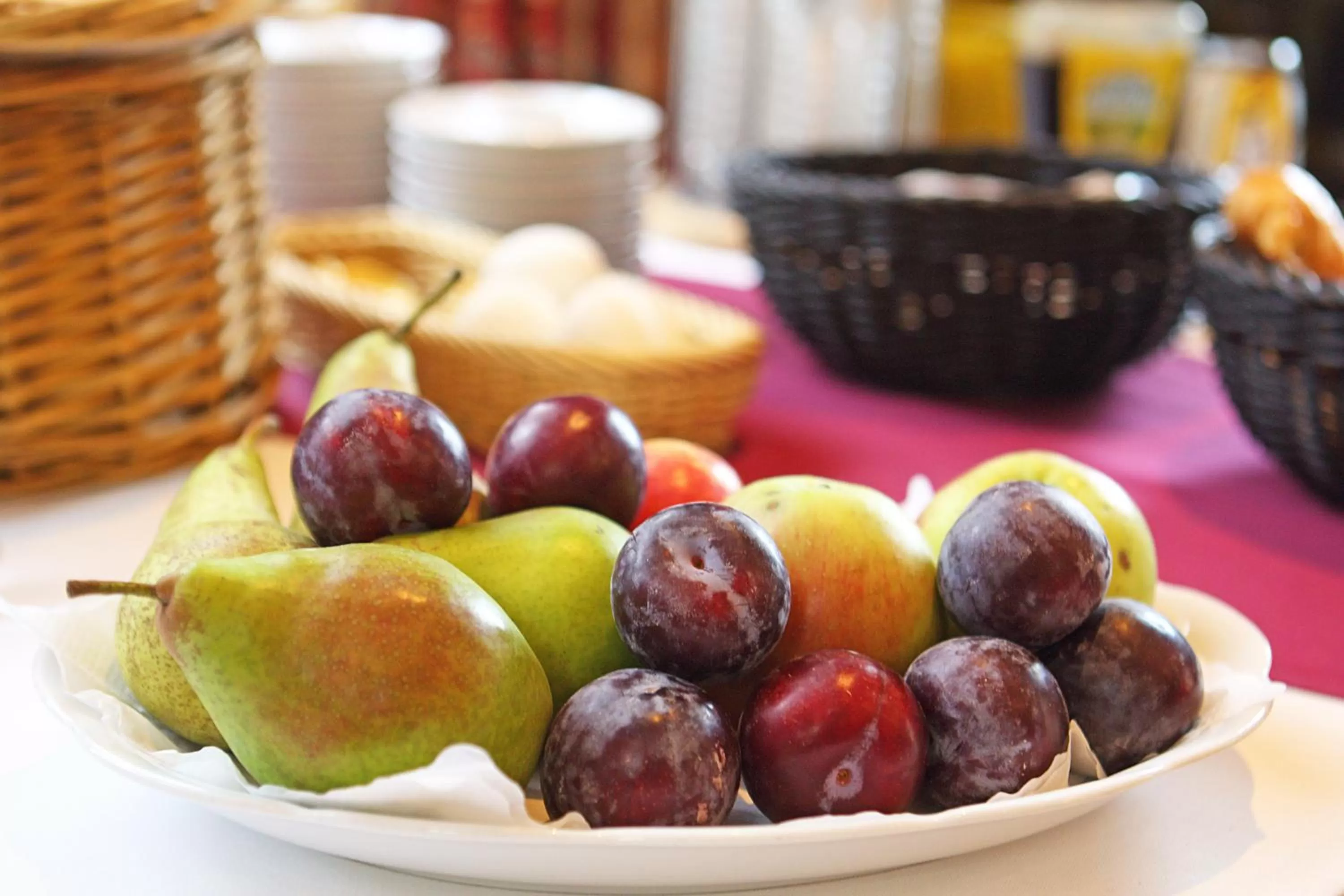 Buffet breakfast in Hotel garni "Zum Eichwerder"