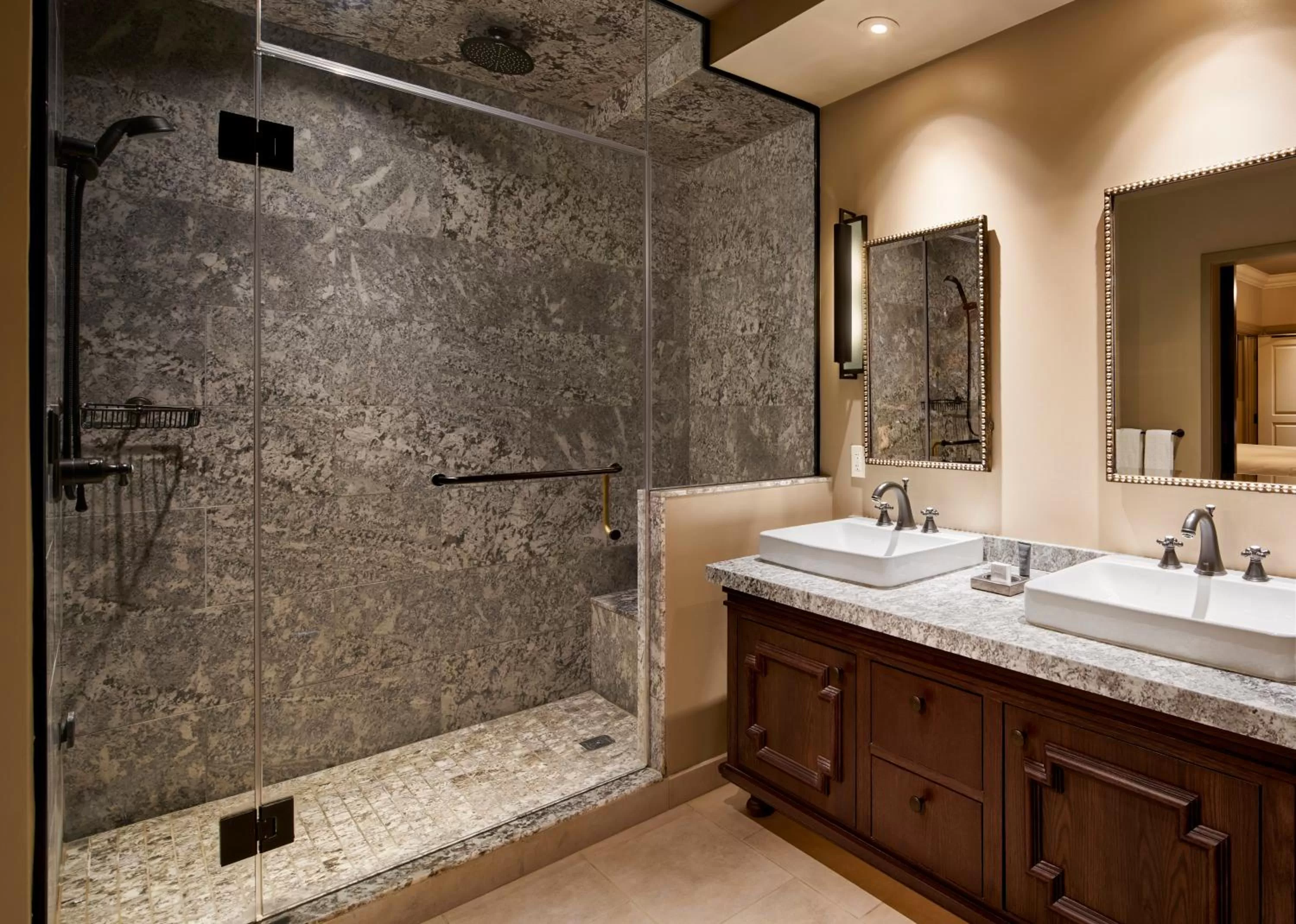 Bathroom in The Cromwell, A Caesars Destination