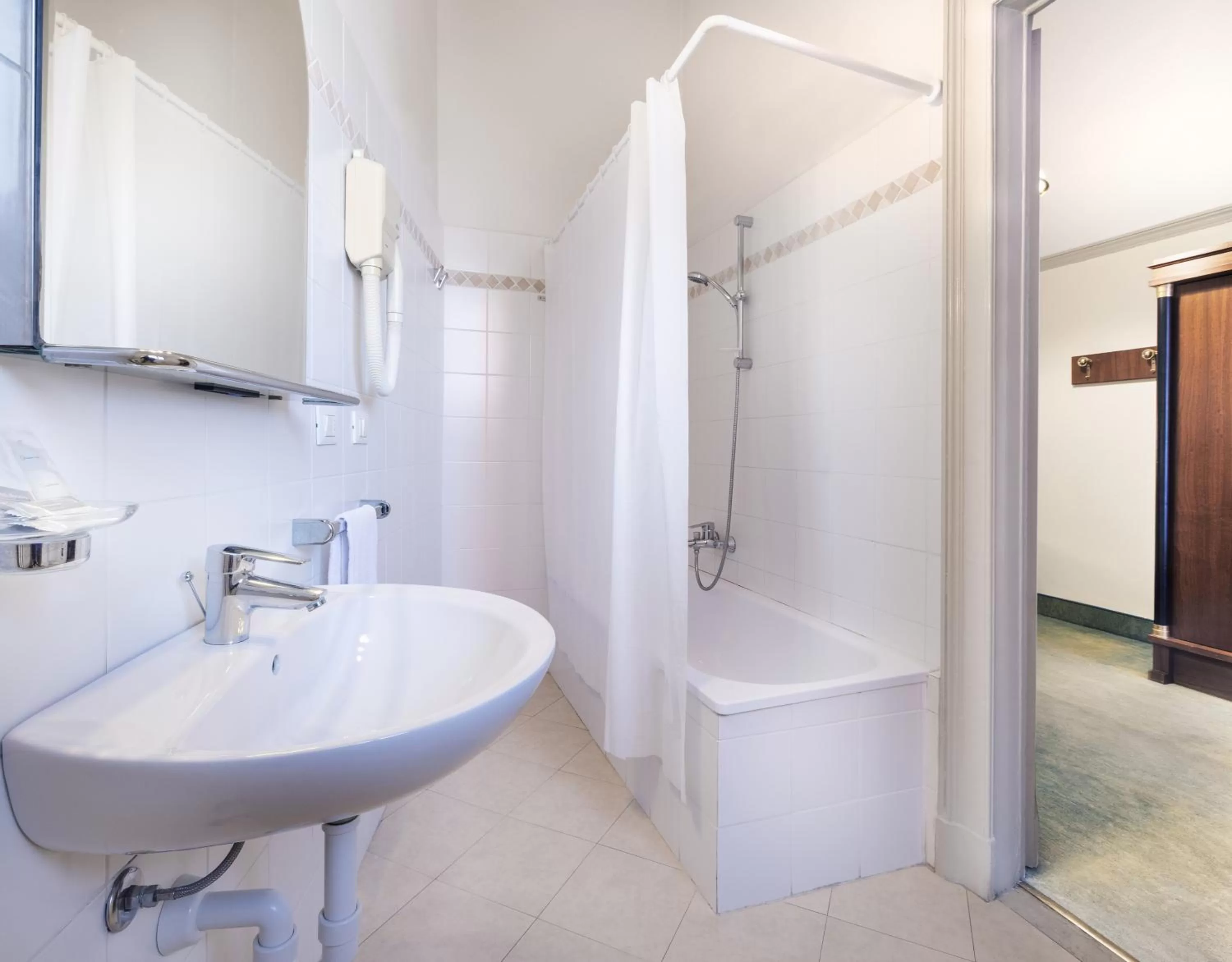 Shower in Hotel Palace Bologna Centro