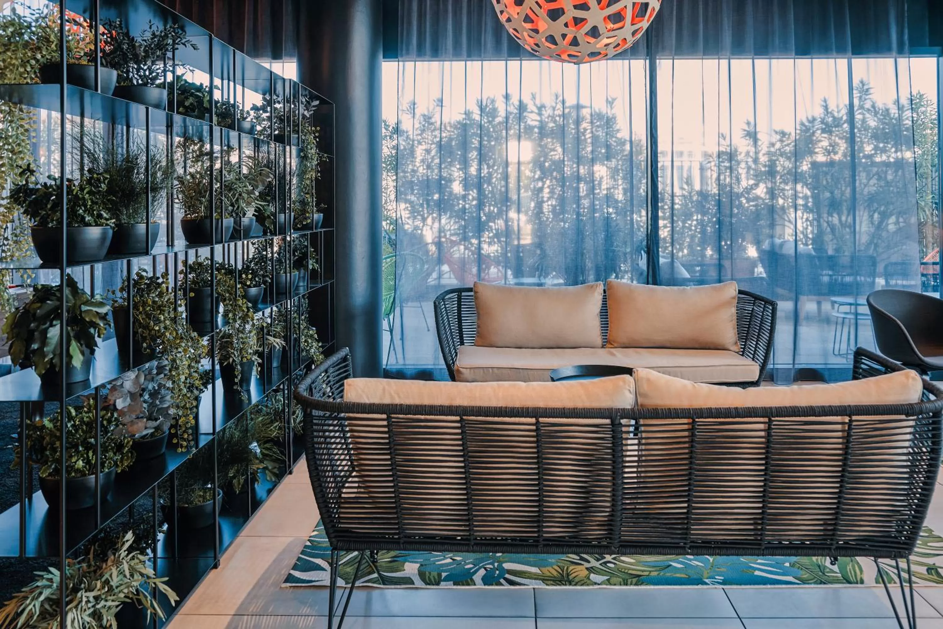 Lounge or bar in Hôtel Mercure Toulon La Seyne-Sur-Mer