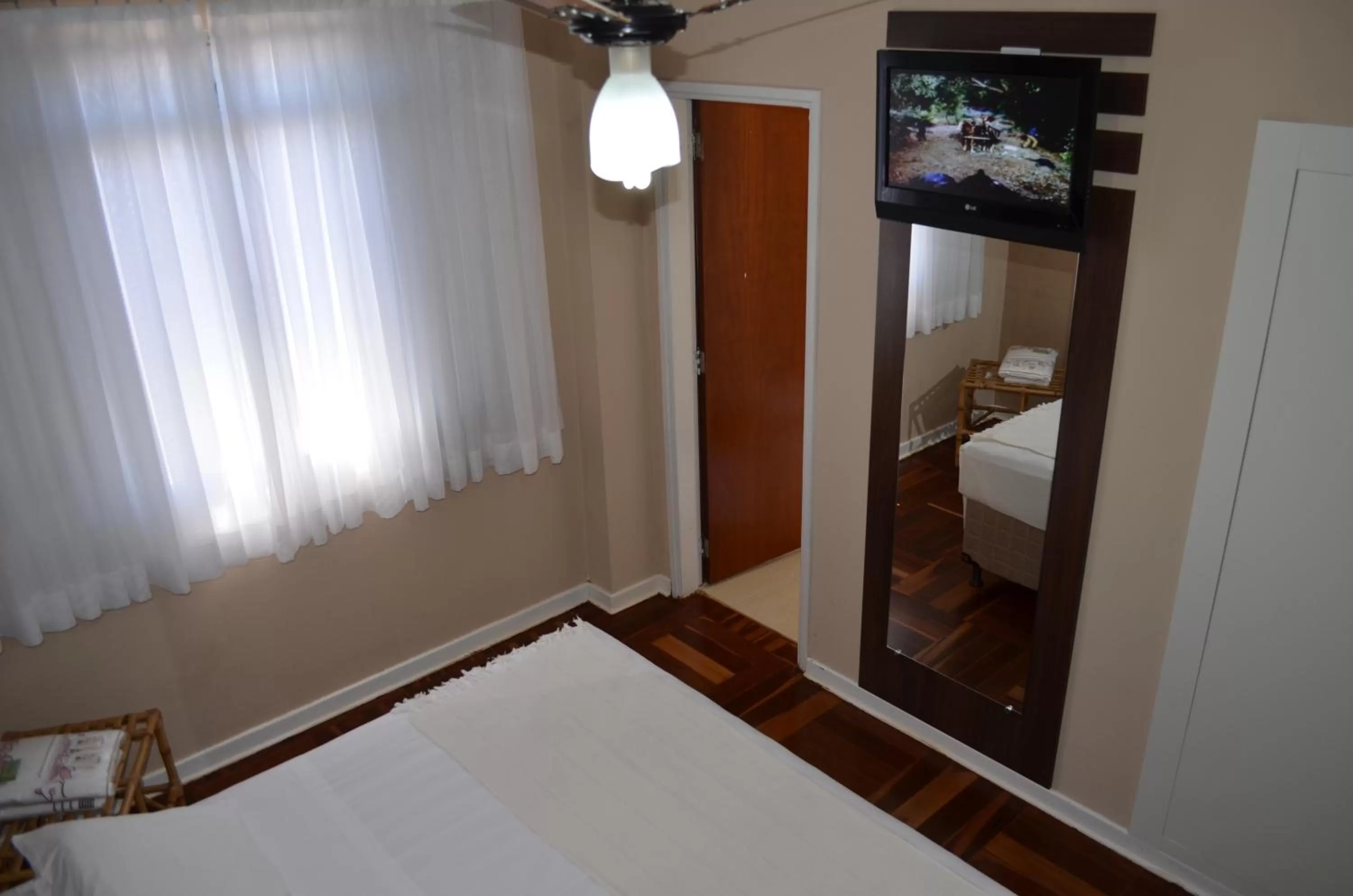 Bedroom, Bed in Libero Hotel