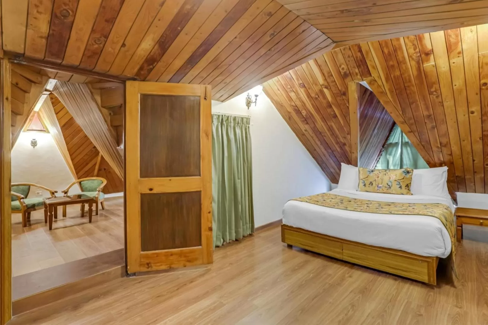 Bed in Summit Le Royale Hotel, Shimla