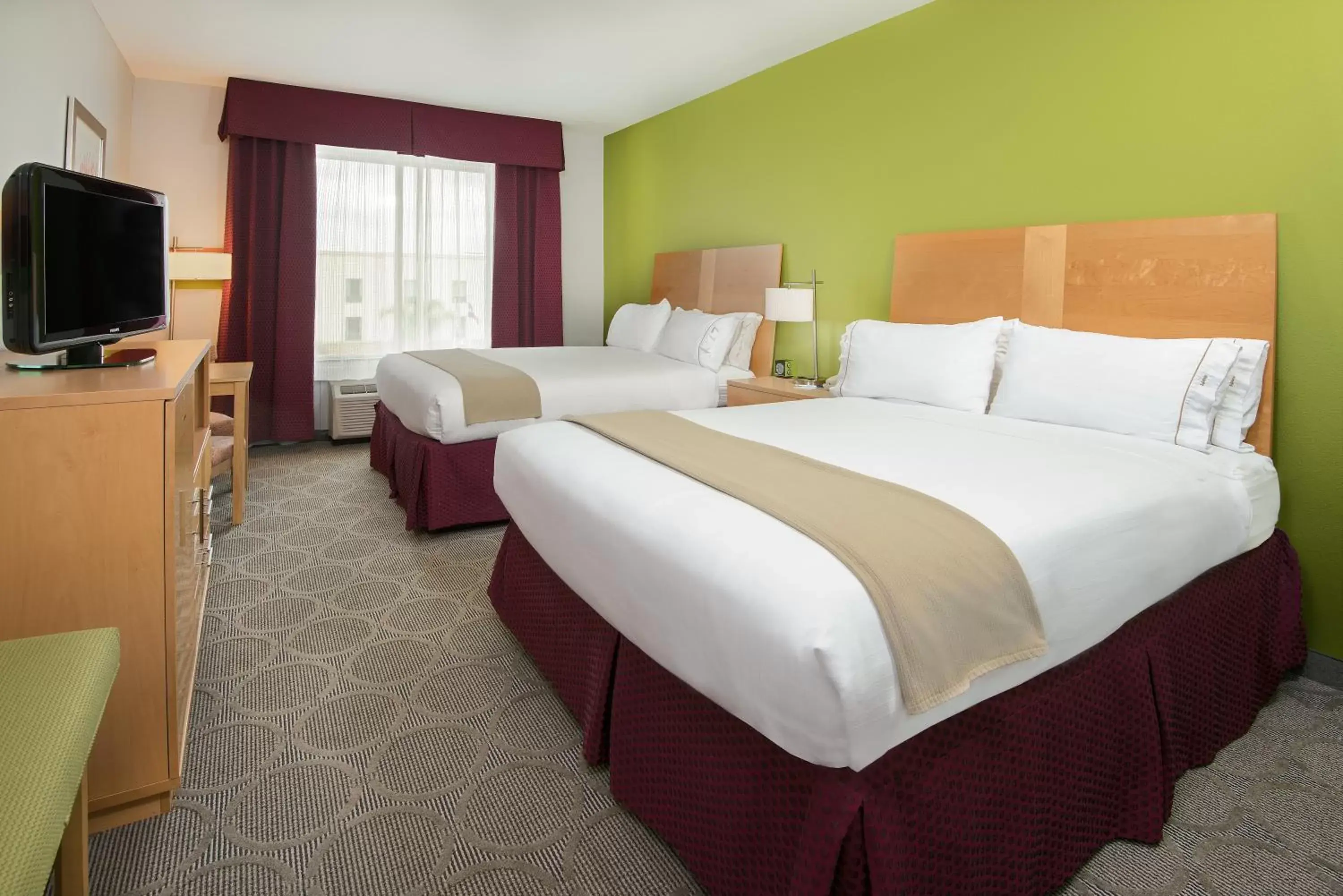 Queen Room with Two Queen Beds in Holiday Inn Express Hotel & Suites Clute-Lake Jackson, an IHG Hotel Queen Room with Two Queen Beds in Holiday Inn Express Hotel & Suites Clute-Lake Jackson, an IHG Hotel
