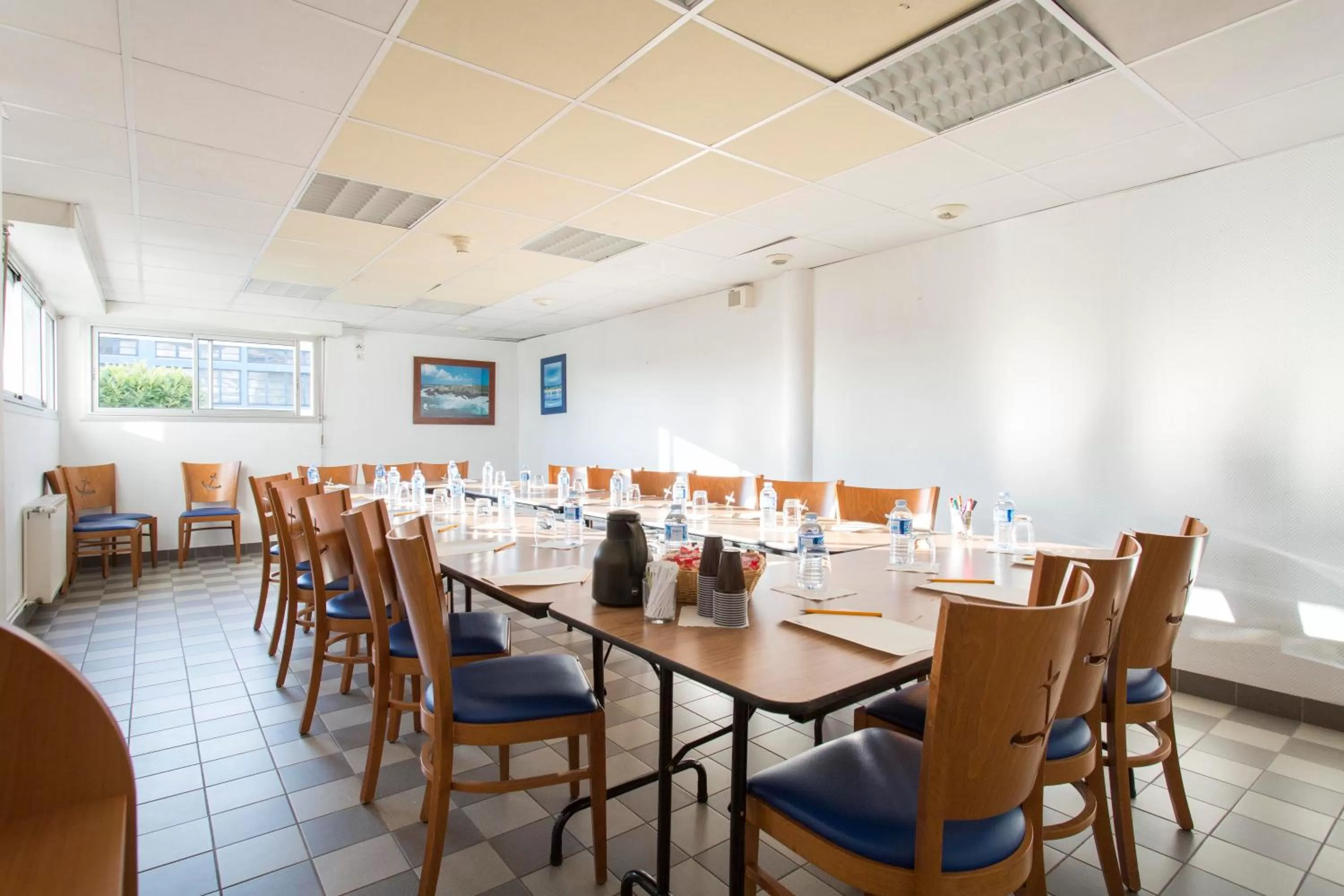 Hôtel Les Gens De Mer Lorient by Popinns