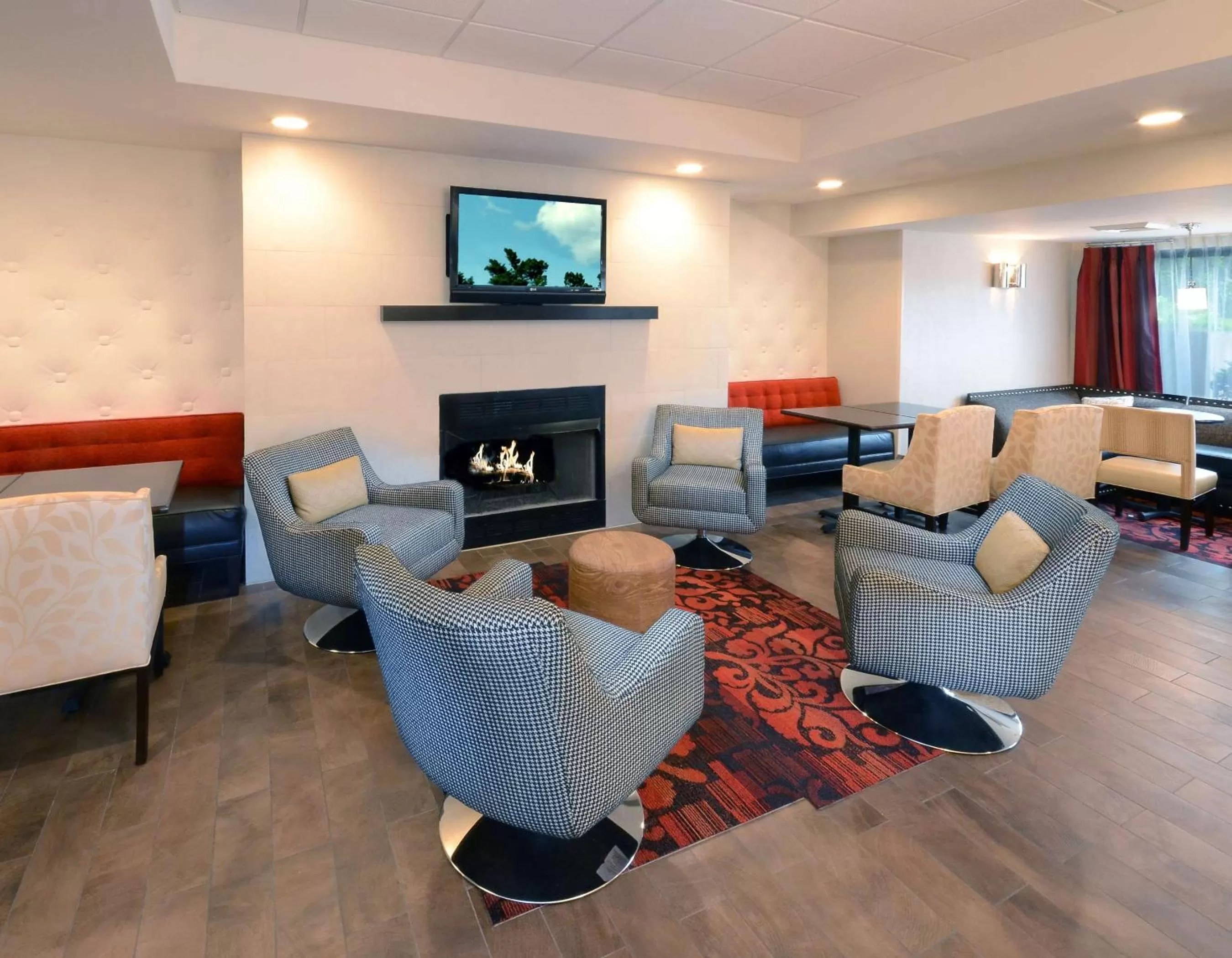 Lobby or reception in Hampton Inn Raleigh Capital Blvd North