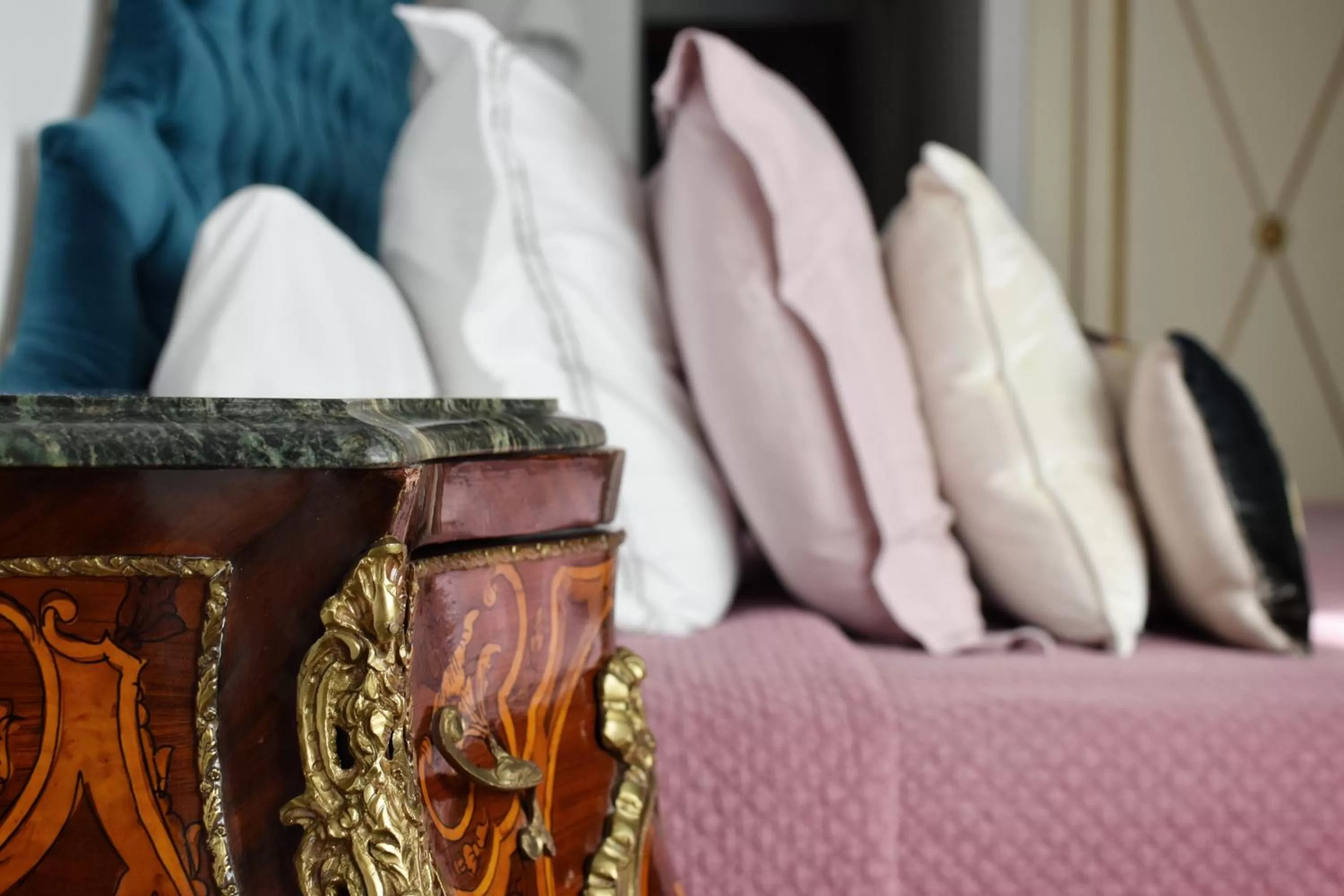 Decorative detail in Hotel Convento La Gloria