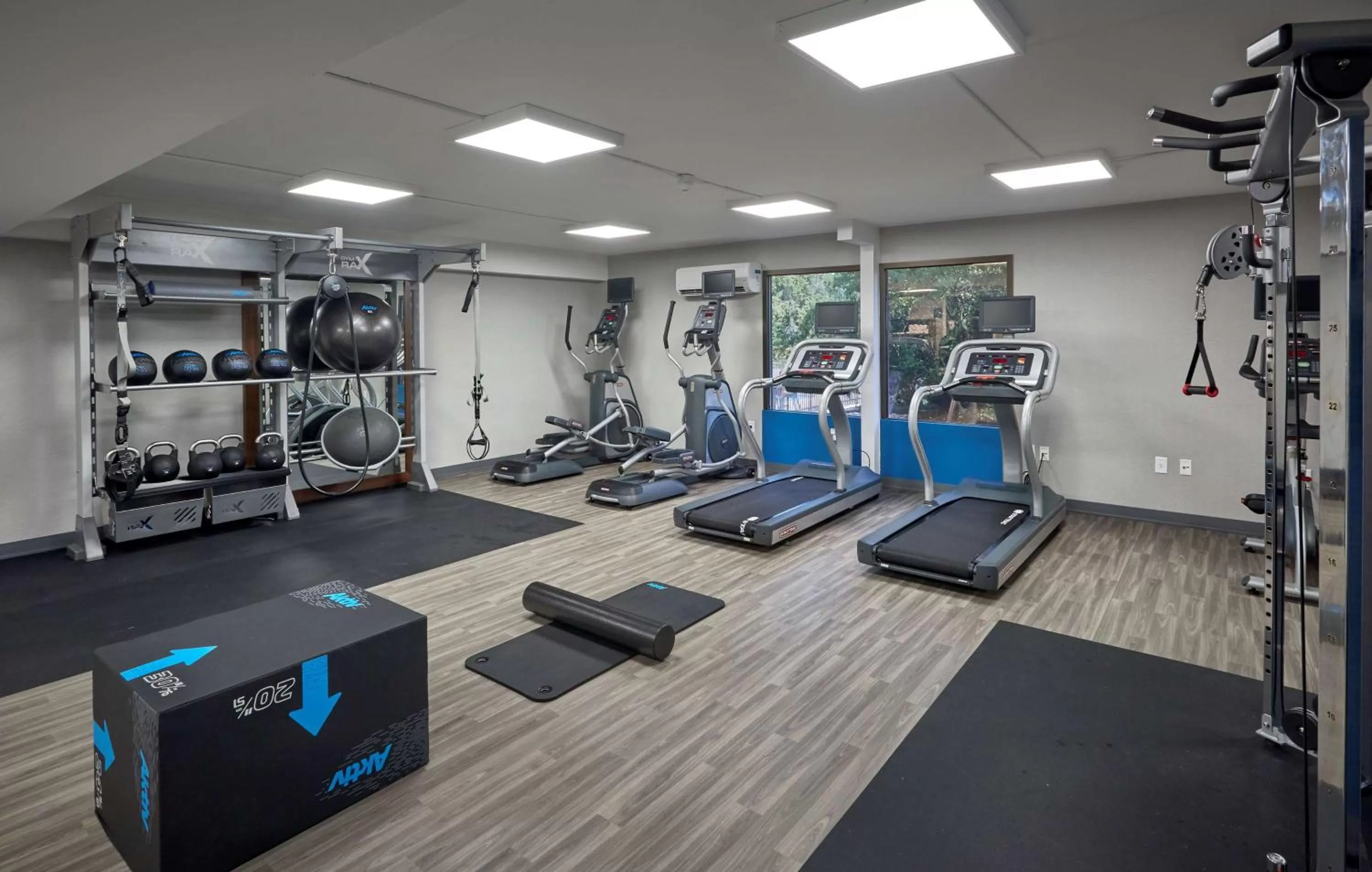 Fitness centre/facilities in Hampton Inn by Hilton Harrisburg West