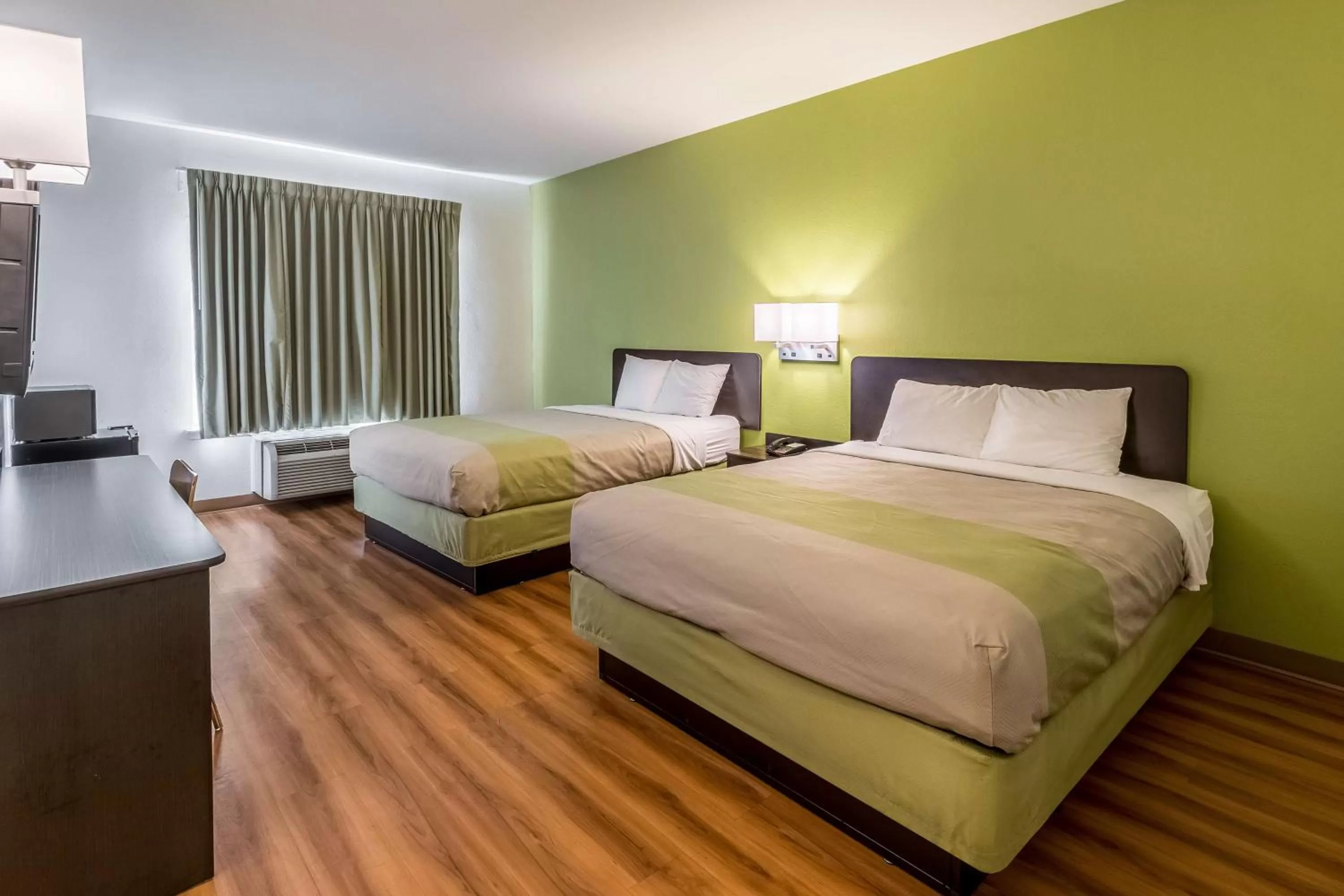 Photo of the whole room, Bed in Motel 6-North Richland Hills, TX - NE Fort Worth