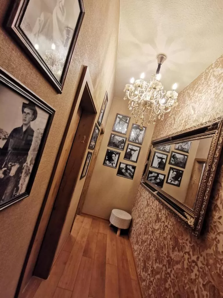 Decorative detail in Riverdam