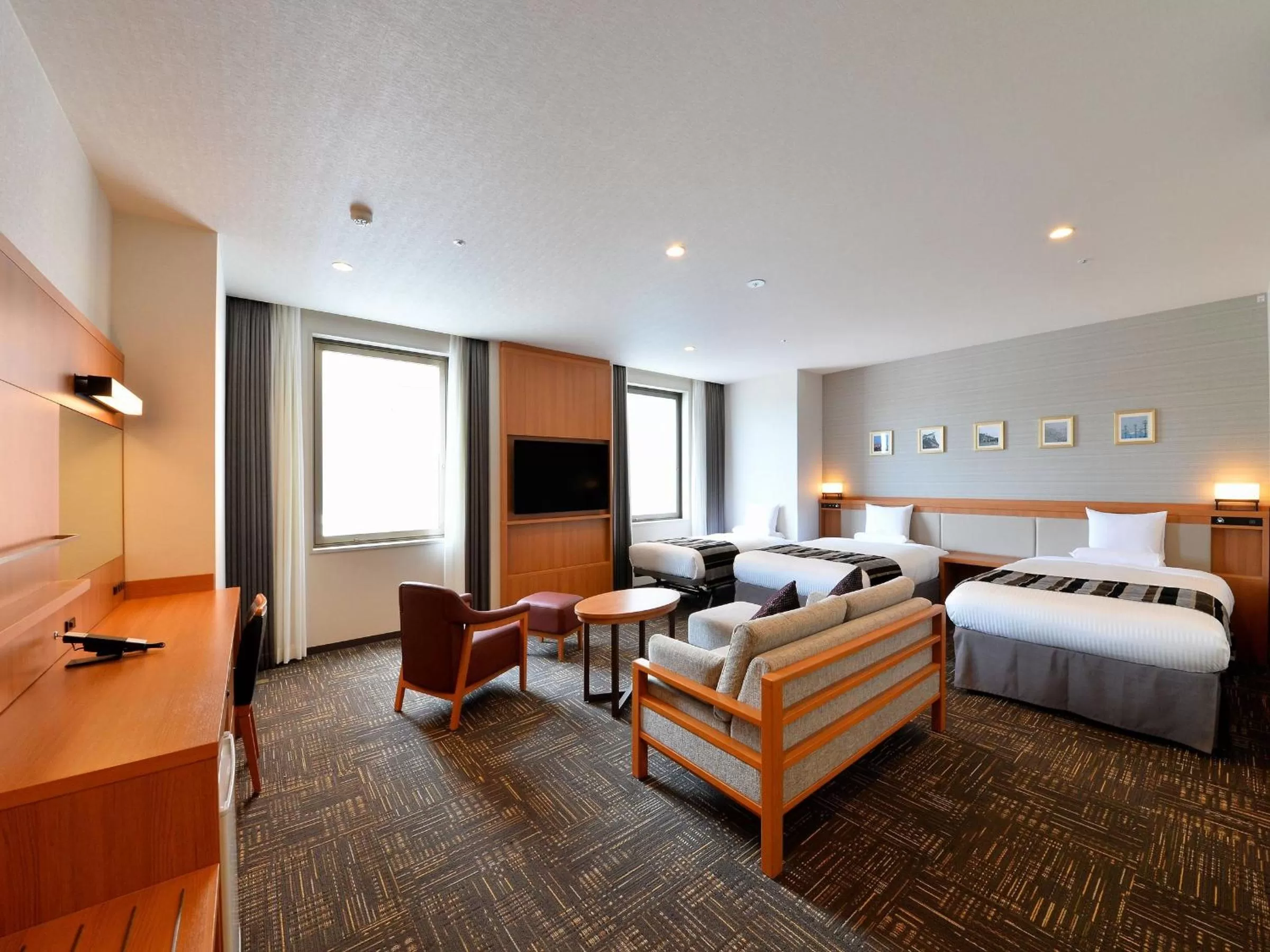 Photo of the whole room, Bed in Hakodate Kokusai Hotel