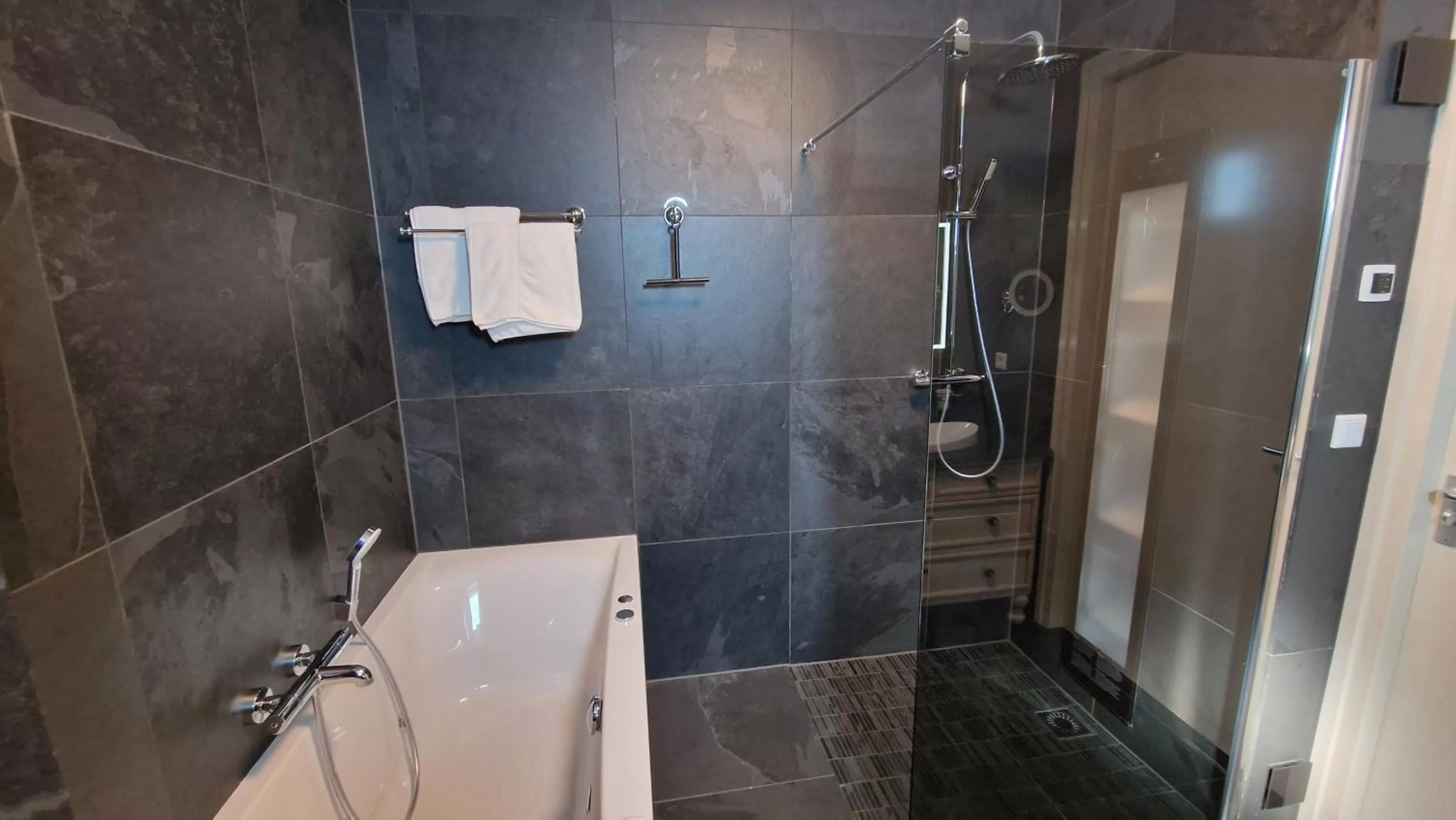 Shower in B&B De Droomhoeve