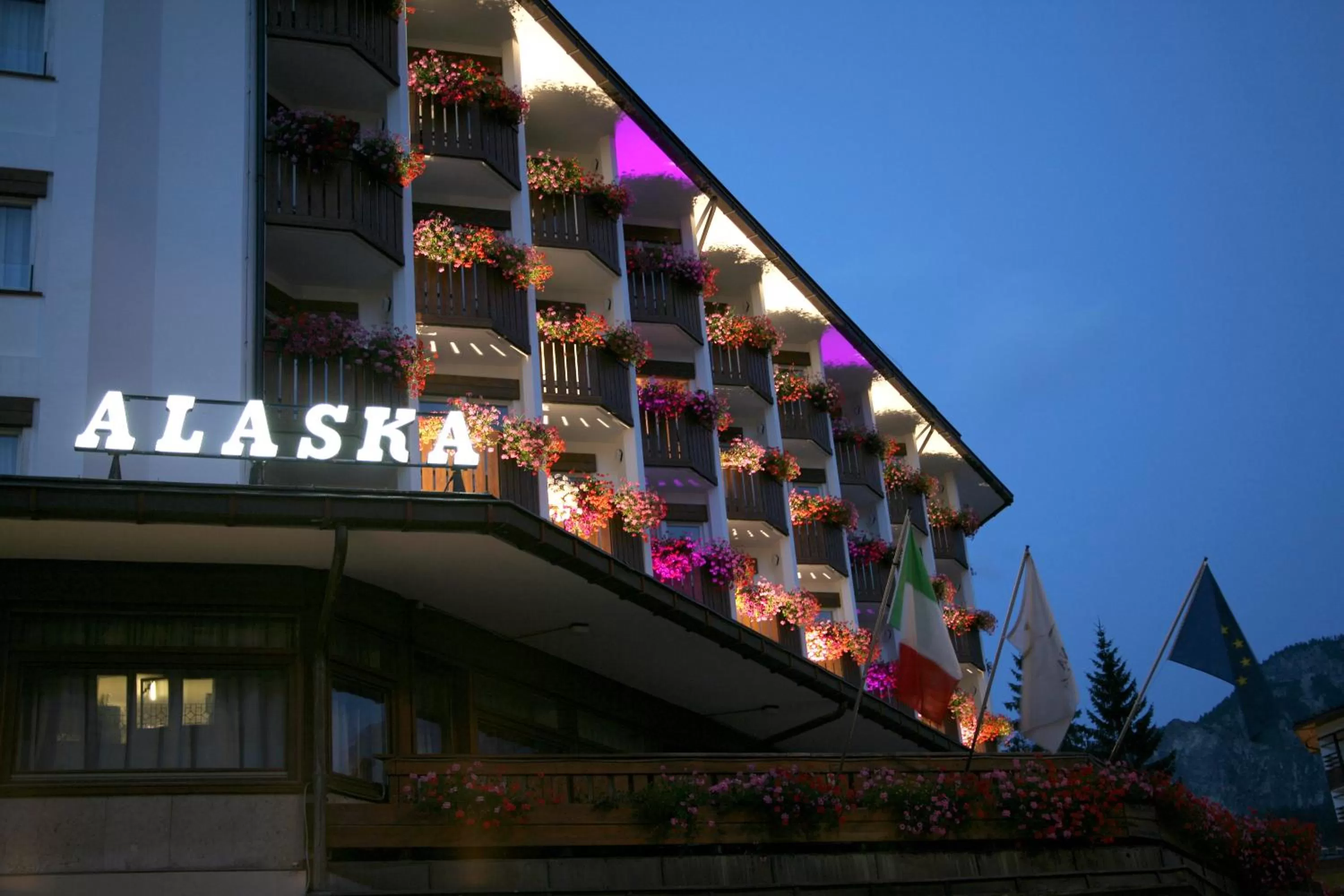 Property building in Hotel Alaska Cortina