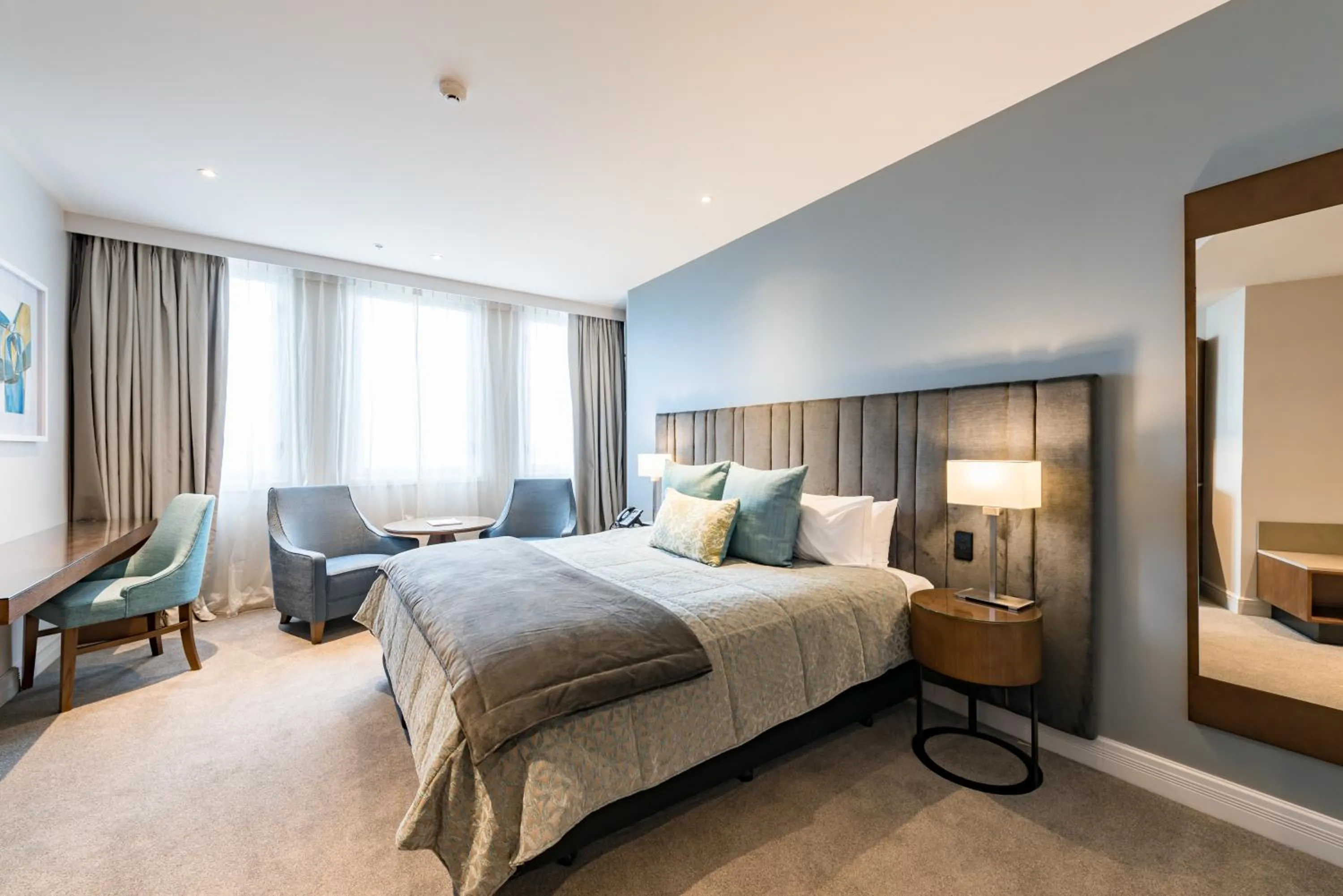 Bedroom, Bed in Distinction Christchurch Hotel