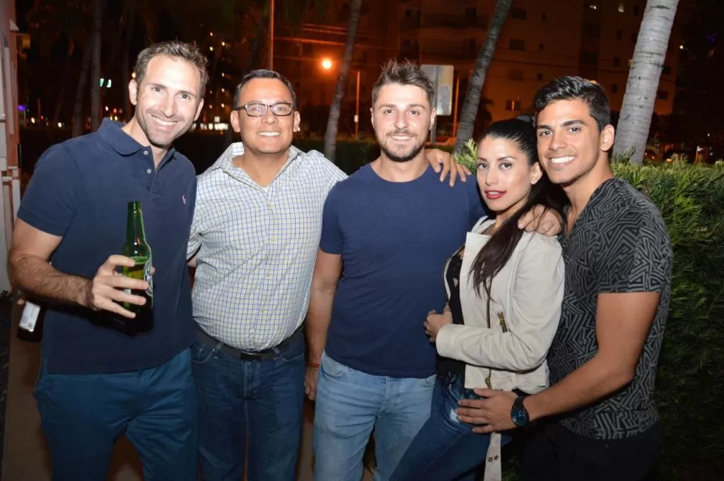 Hotel Gaythering - Gay Hotel - All Adults Welcome