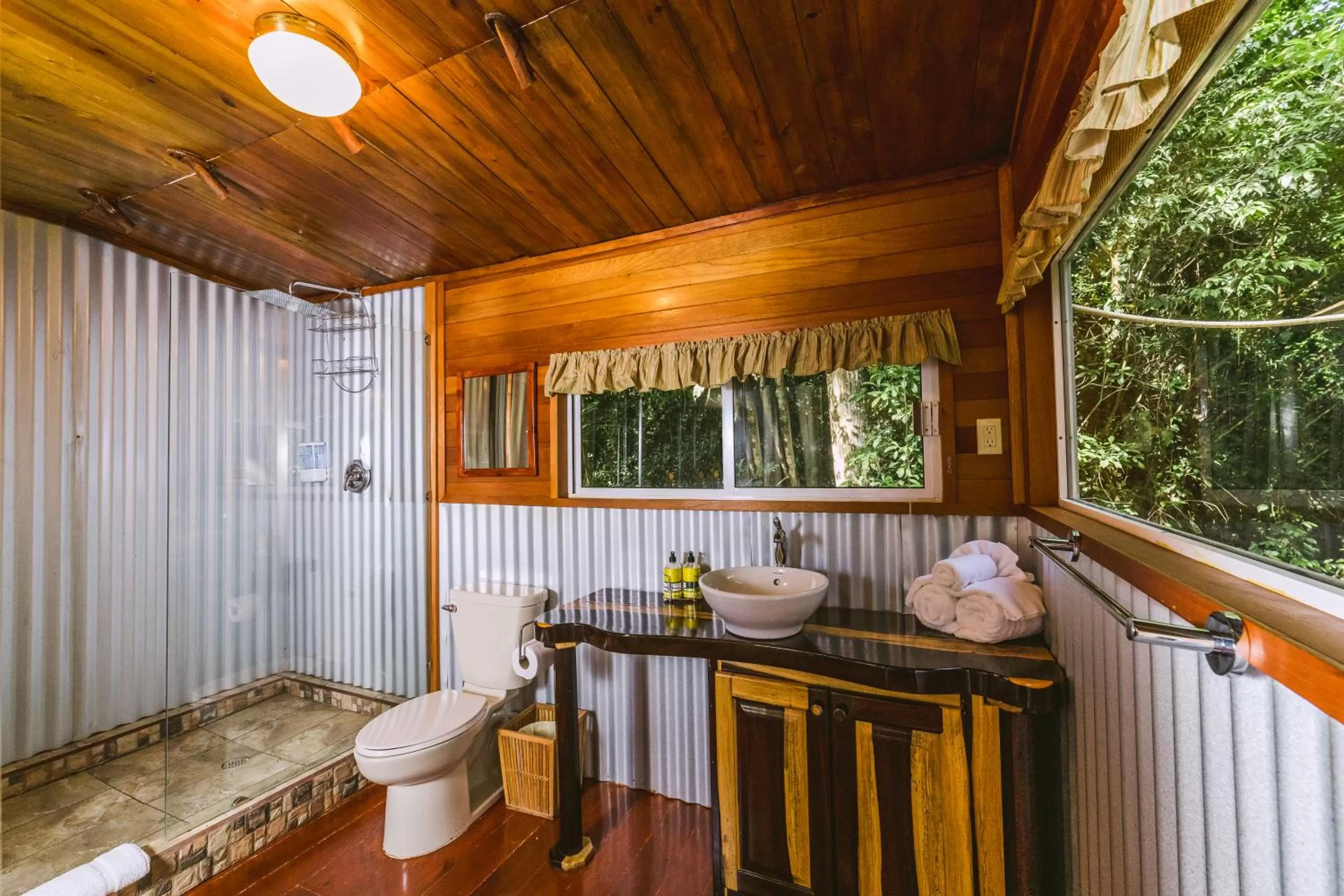 Bathroom in KikiWitz Resort