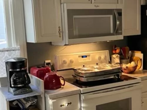 Internal: Not applicable to any particular room in Heart's Desire Inn