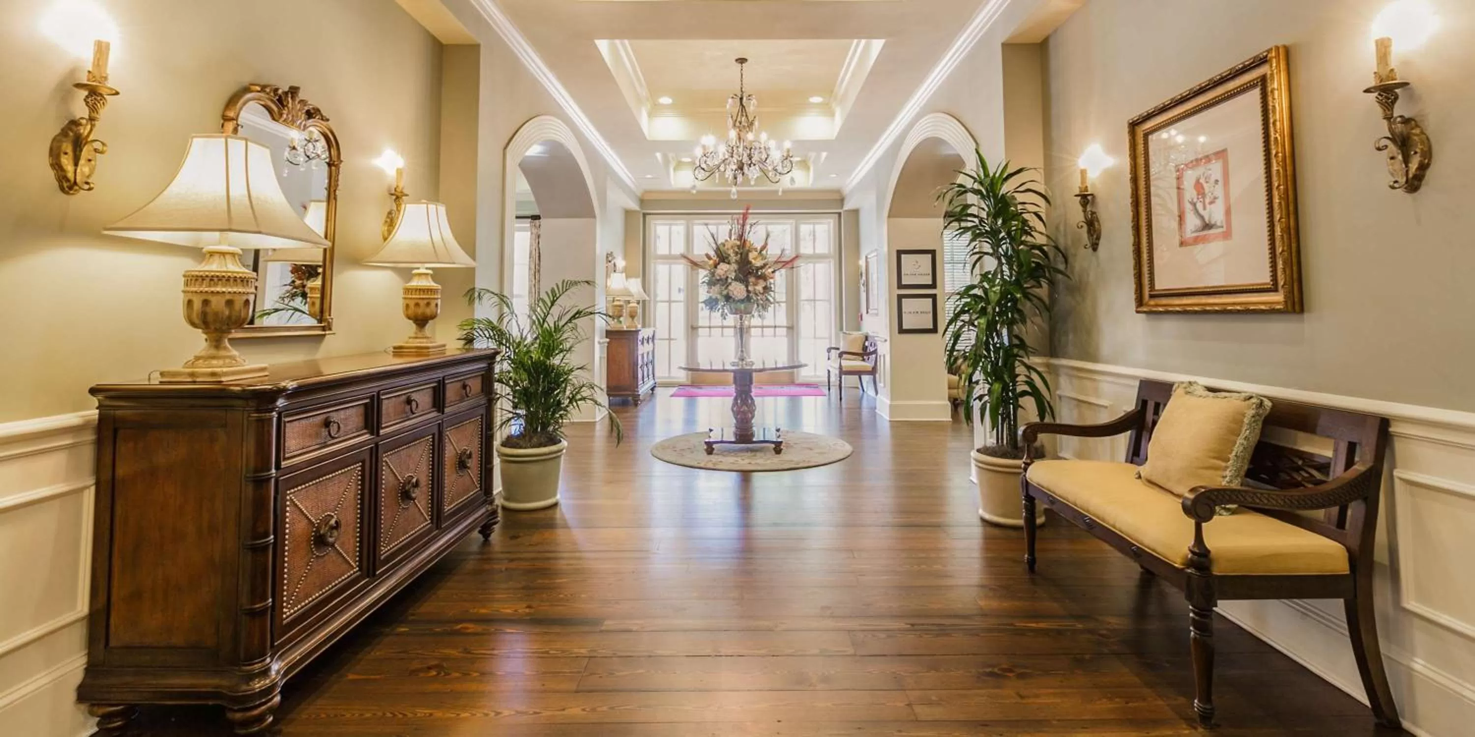 Lobby or reception in Hampton Inn & Suites Savannah Historic District