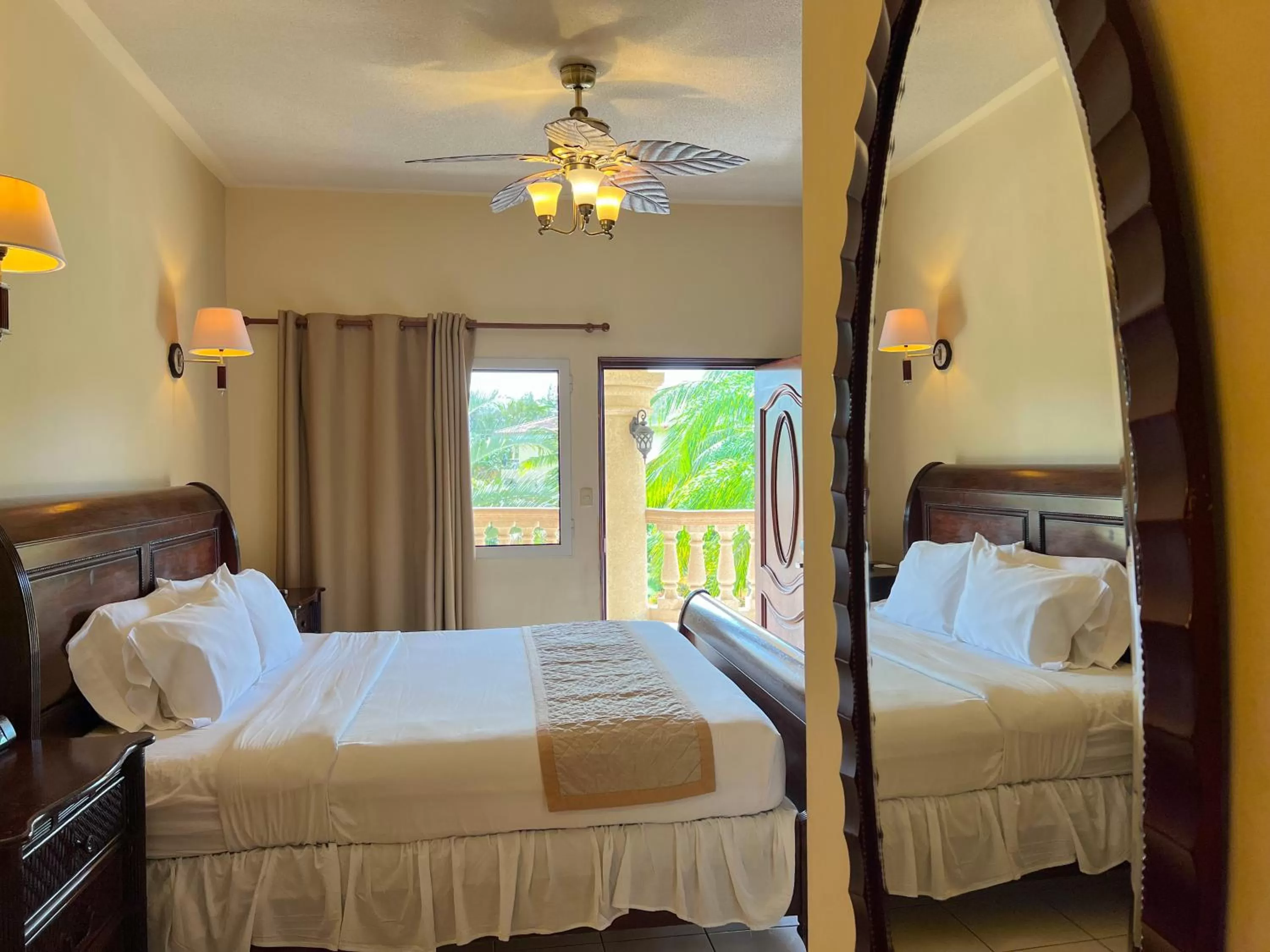 Bed in La Ensenada Beach Resort