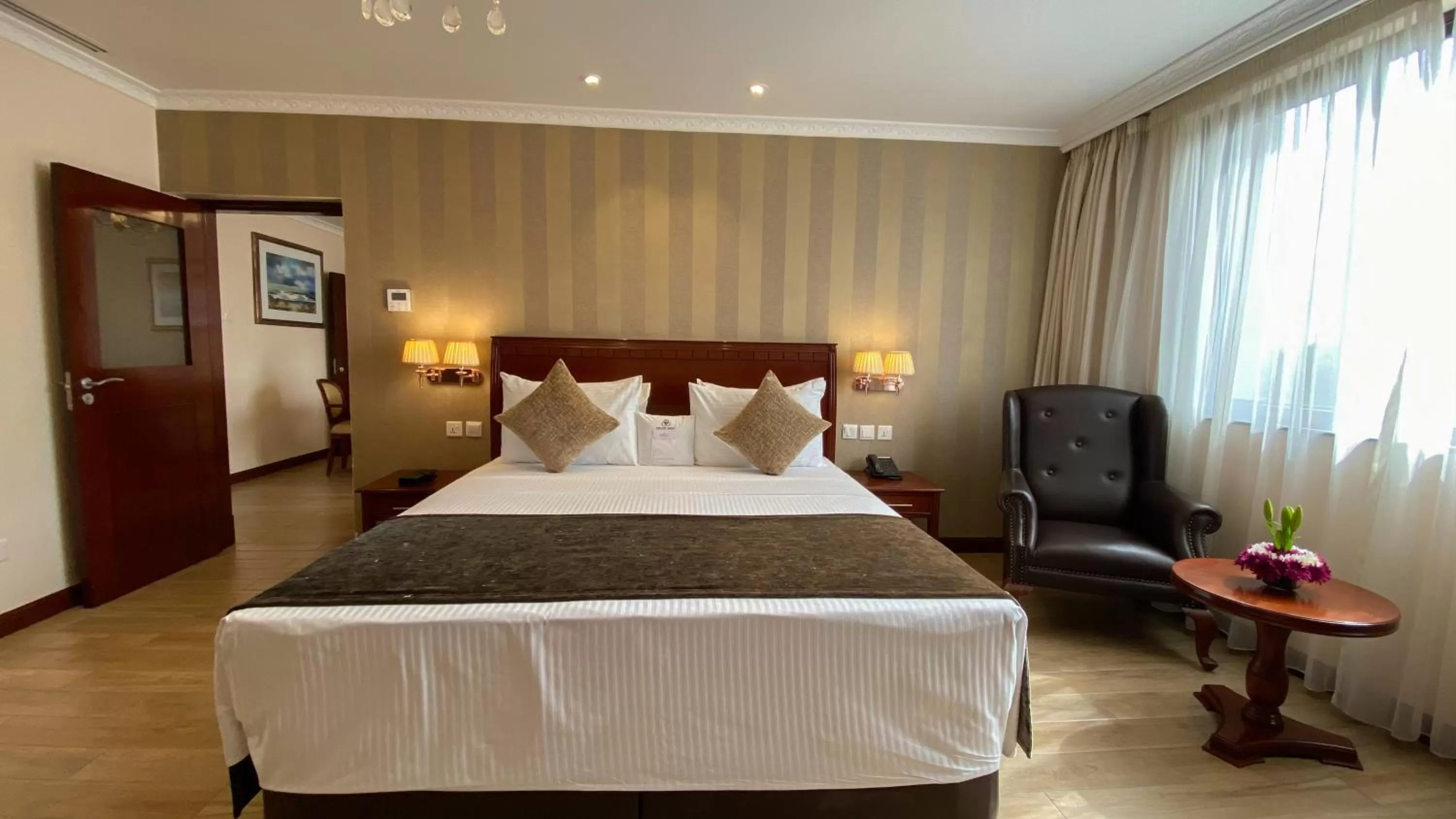 Bed in Sarova Woodlands Hotel and Spa