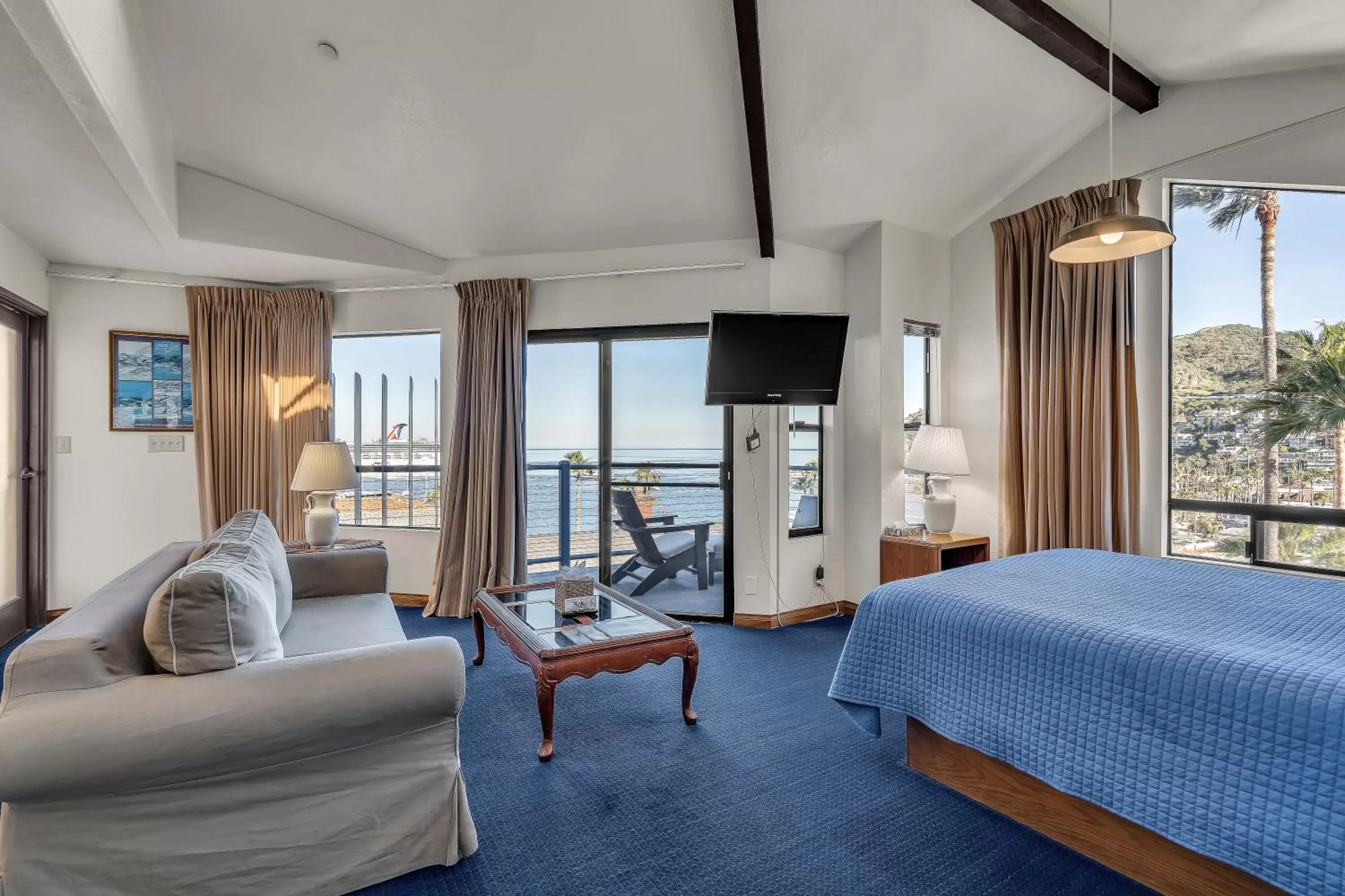 Apartment with Sea View in Seaport Village Inn, Avalon