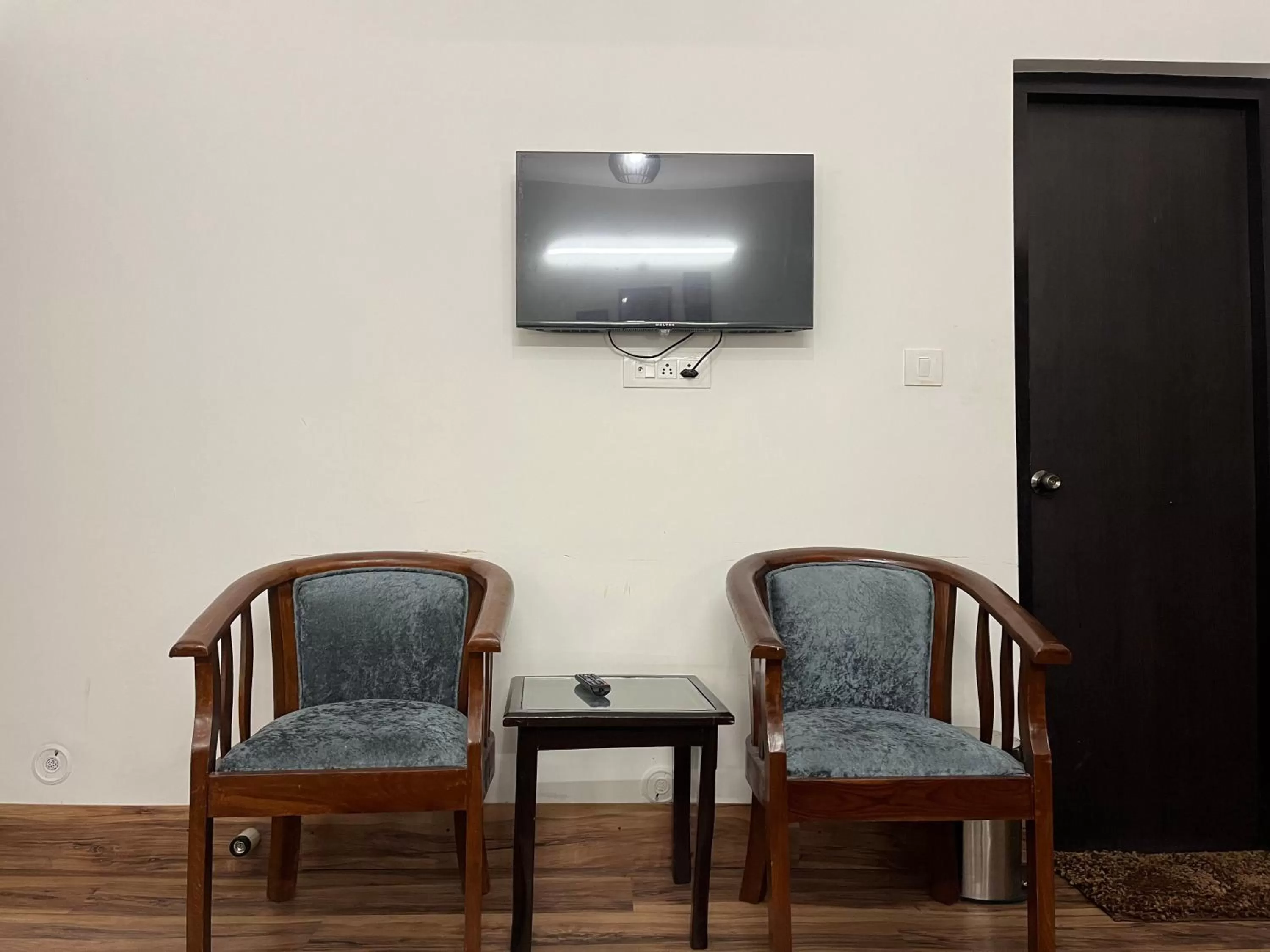 TV/Entertainment Center in Cedar Woods Resort