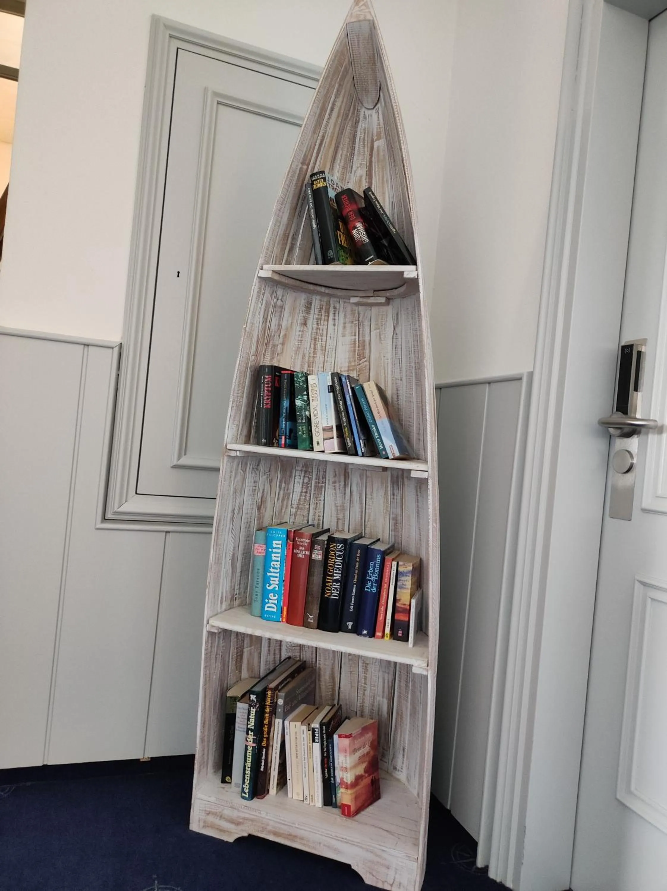 Library in Nordsee Hotel Borkum