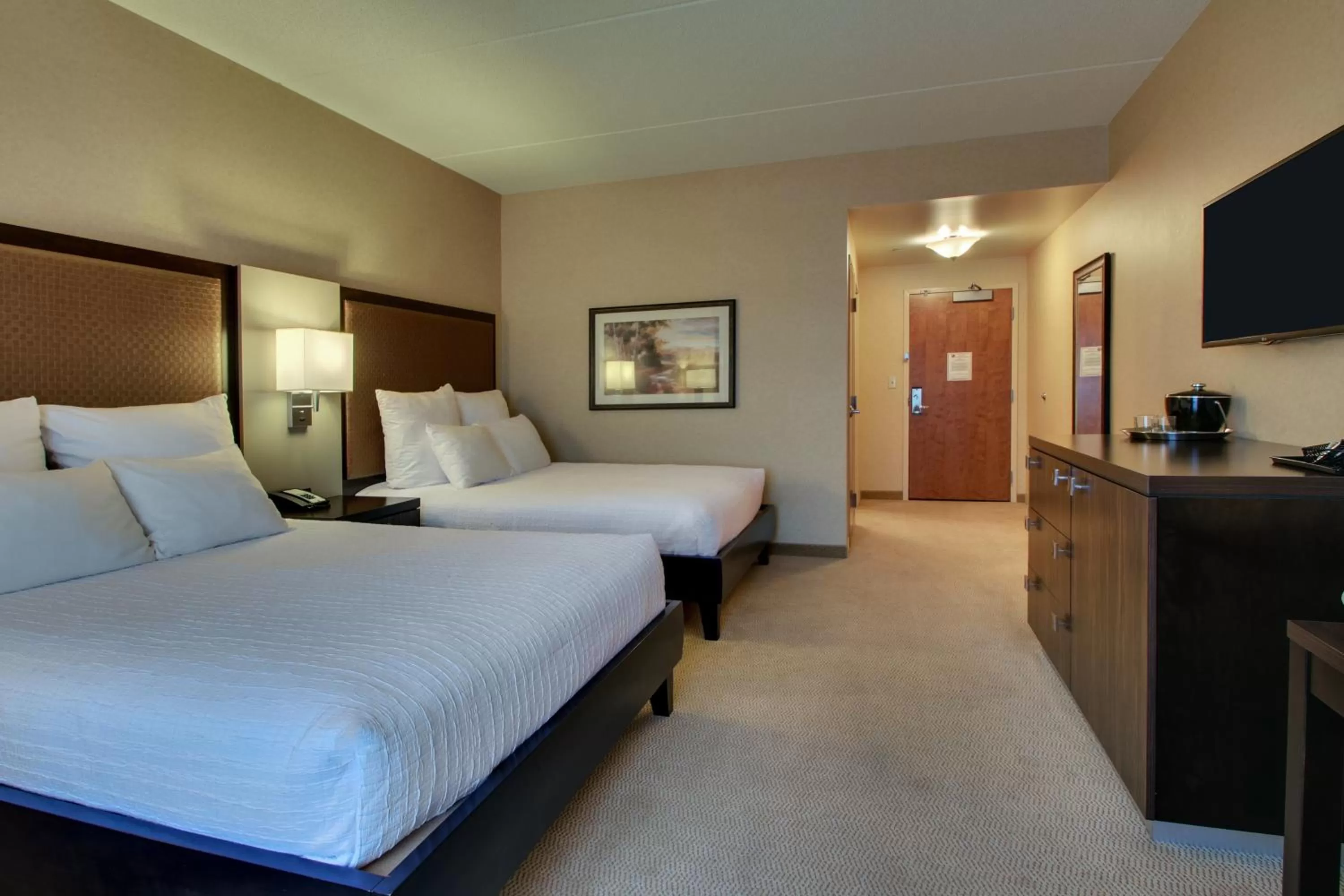 Photo of the whole room, Bed in The Inn at Charles Town / Hollywood Casino