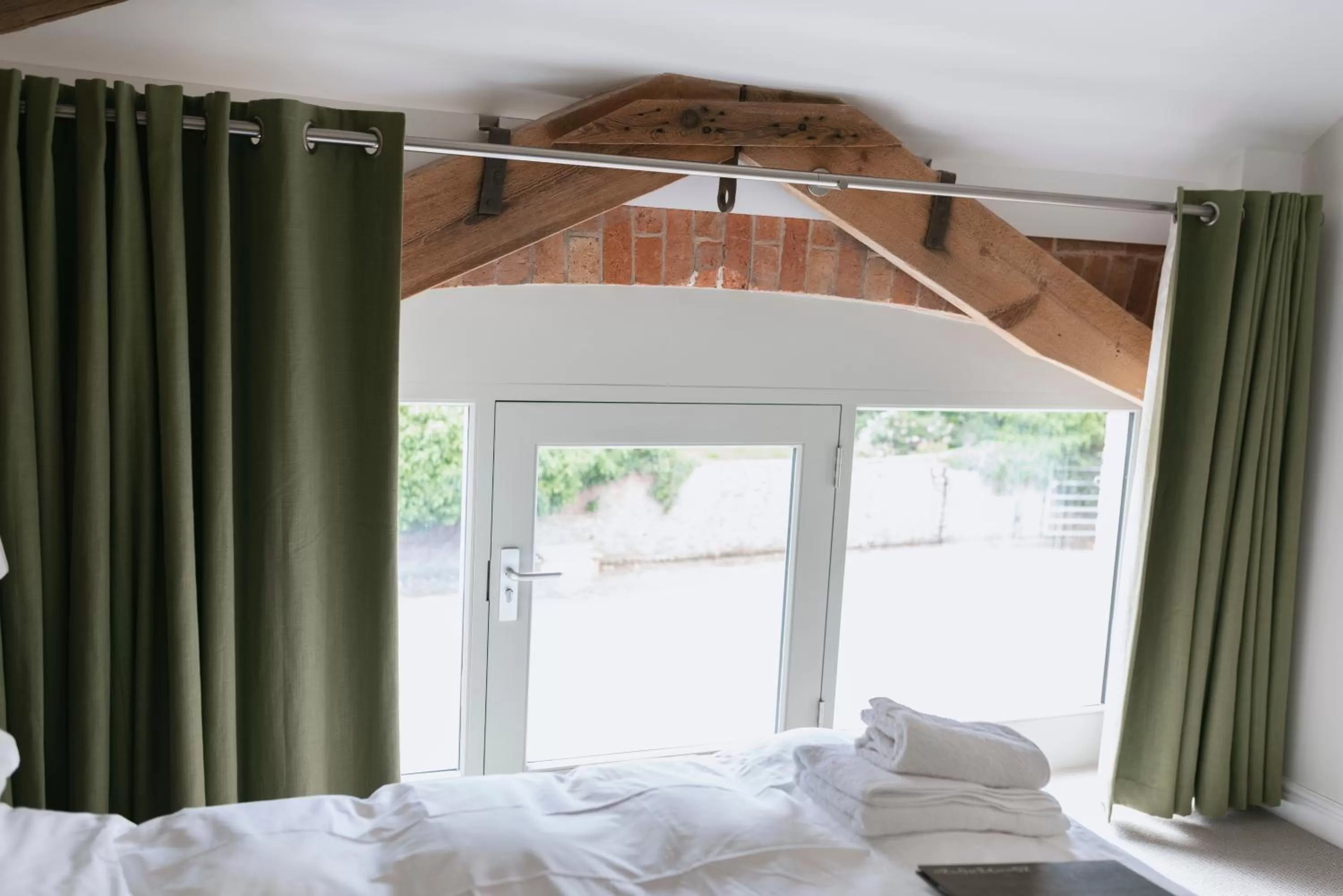 Bed in Tuppenhurst Barn