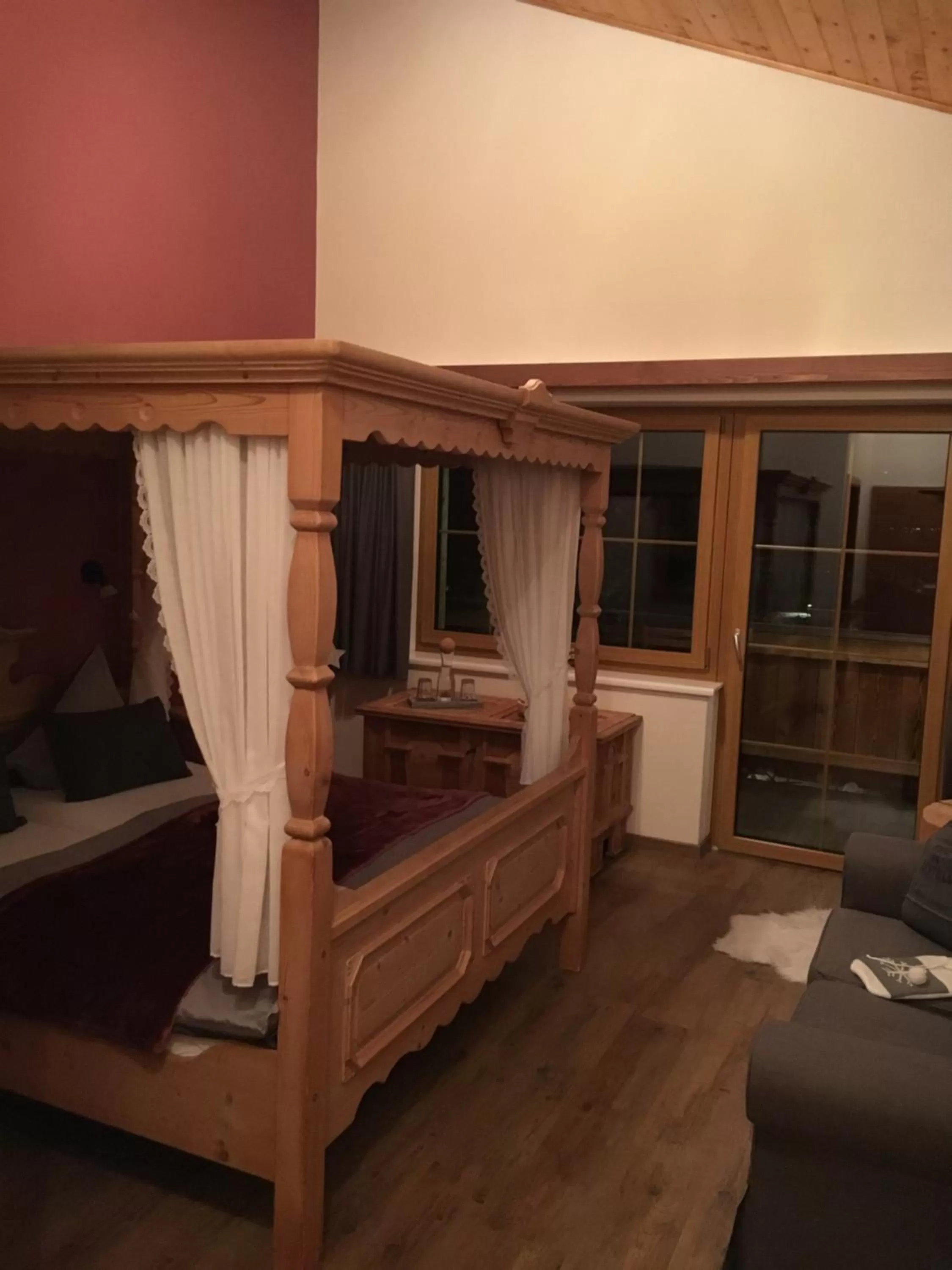 Bed in Hotel zum Urviech -Erwachsenenhotel-