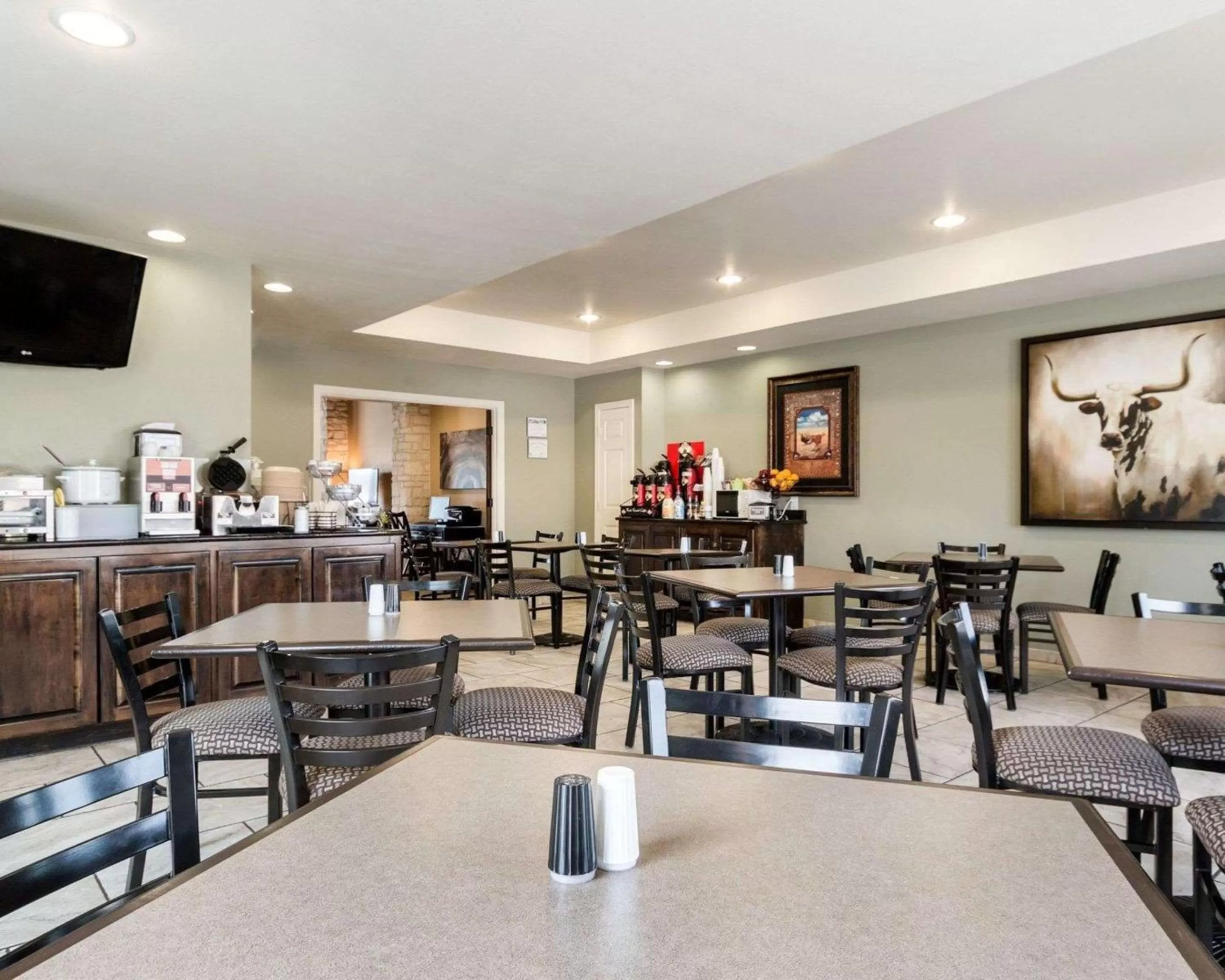 Restaurant/Places to Eat in Rodeway Inn of Junction