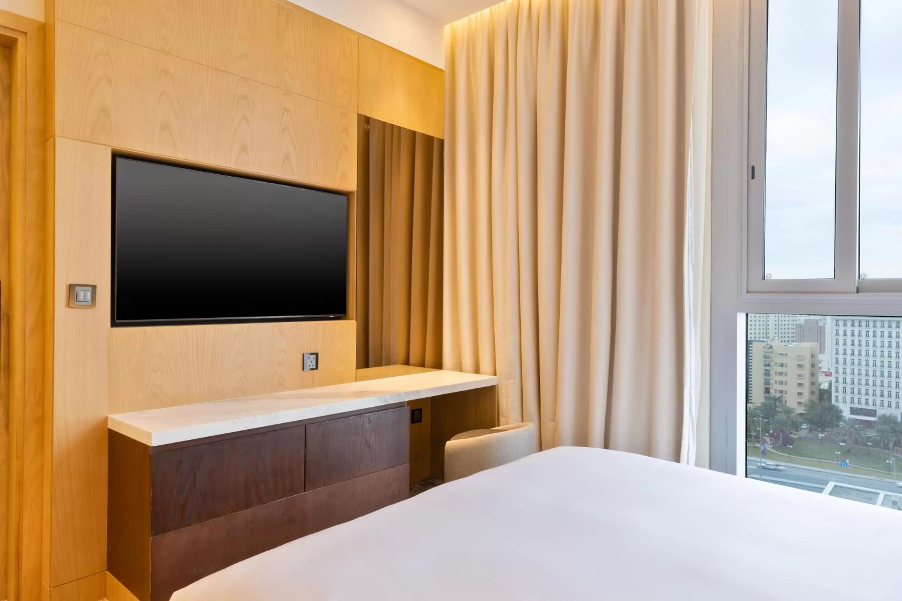 Bed in Embassy Suites By Hilton Doha Old Town