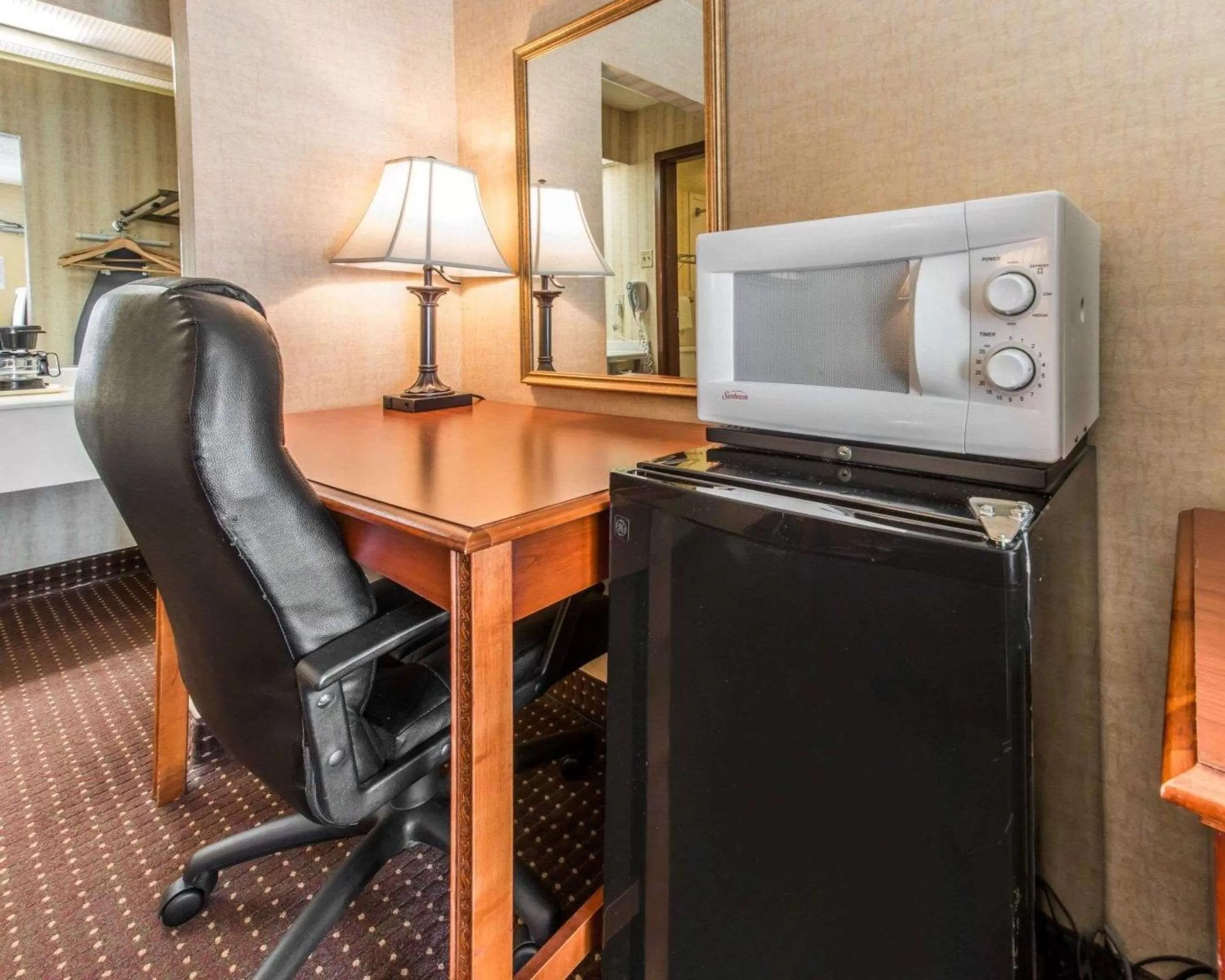 Photo of the whole room in Quality Inn & Suites Erie near Casino