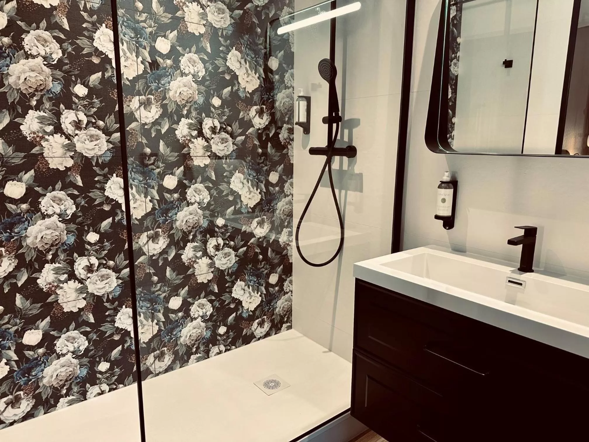 Bathroom in Domaine de Suzel