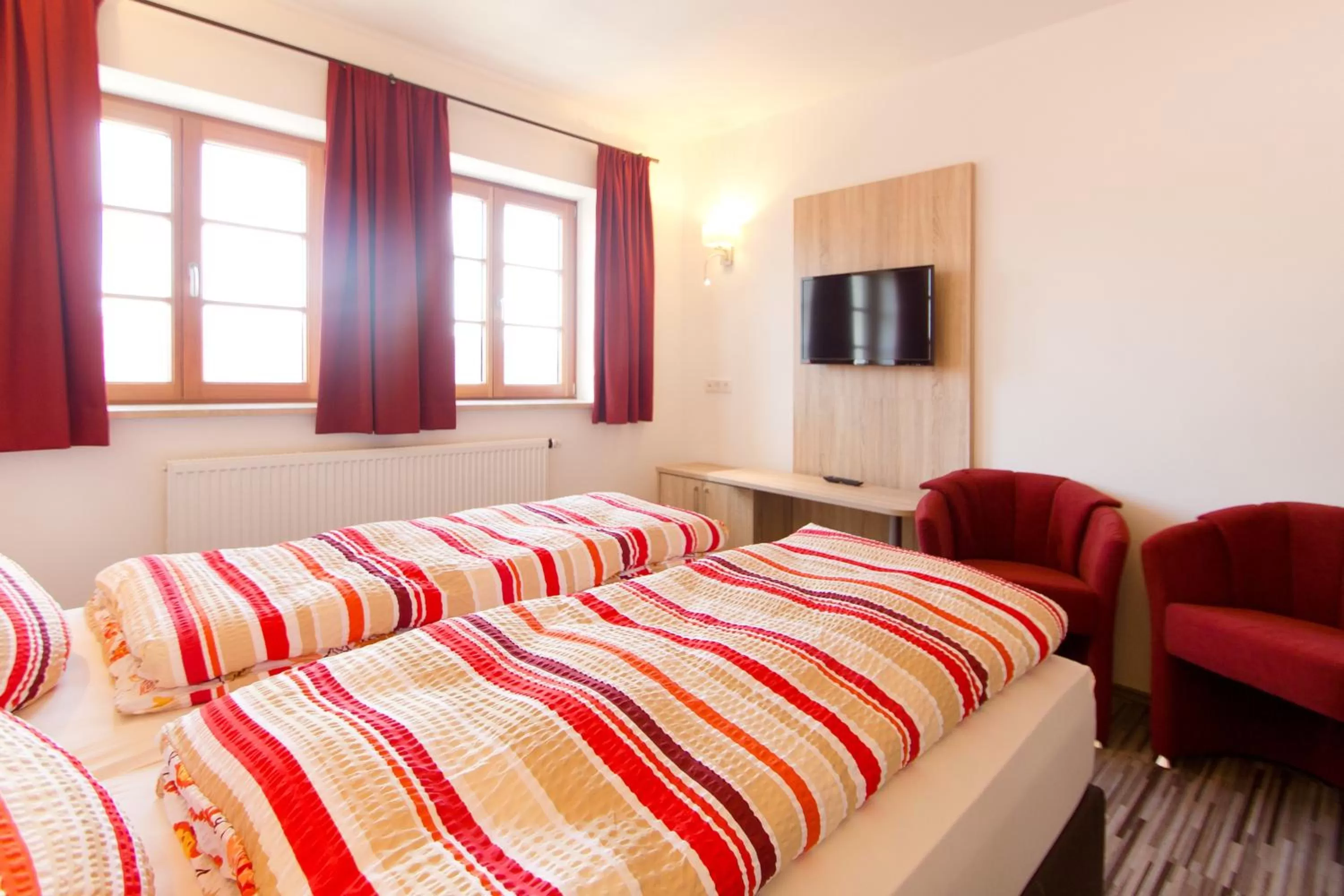 Day, Bed in Gasthaus Paulus