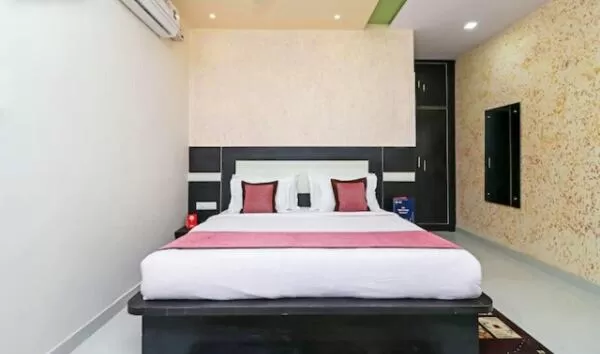 Bedroom, Bed in Rama Grand HS