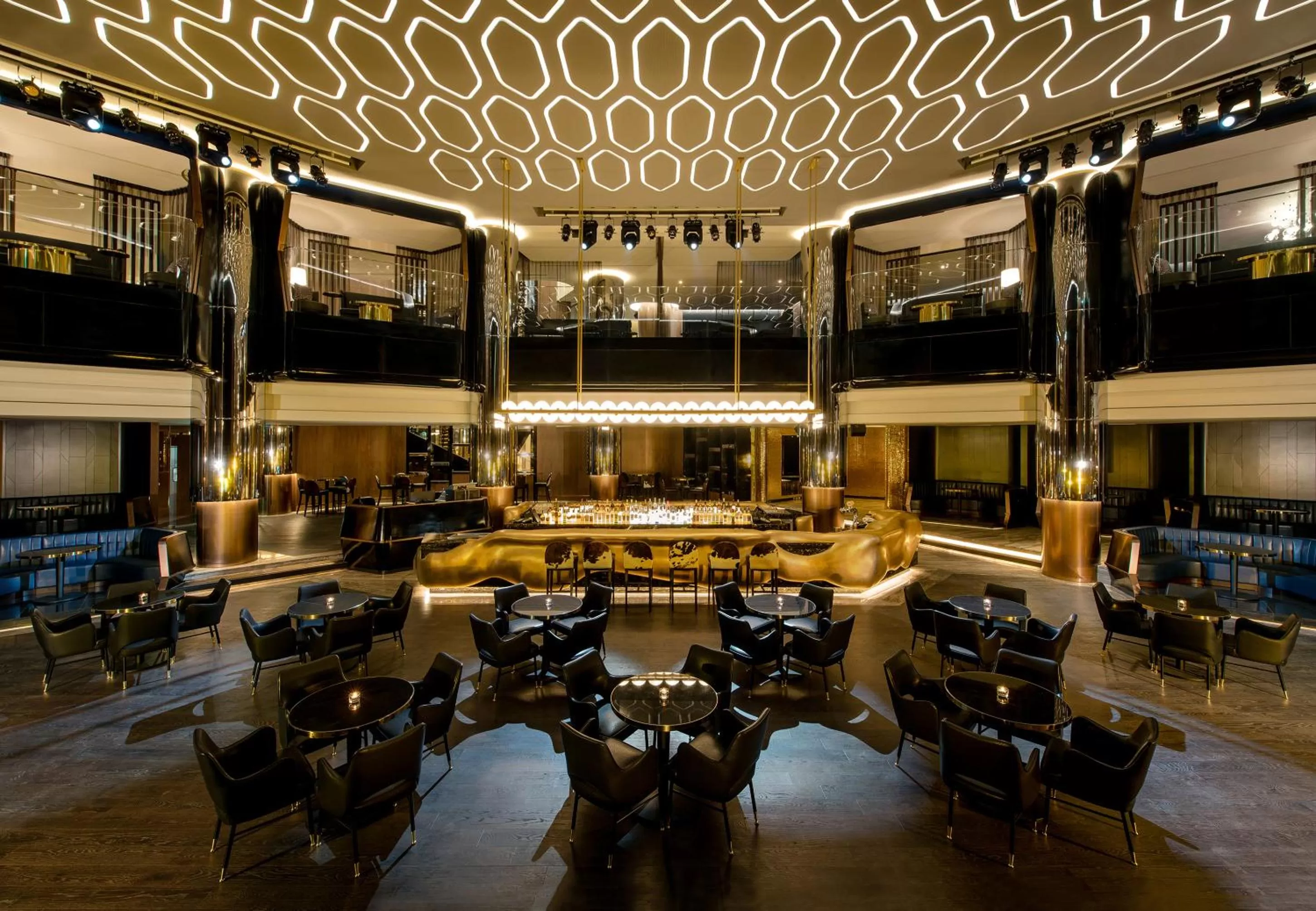 Lounge or bar in Paradise City